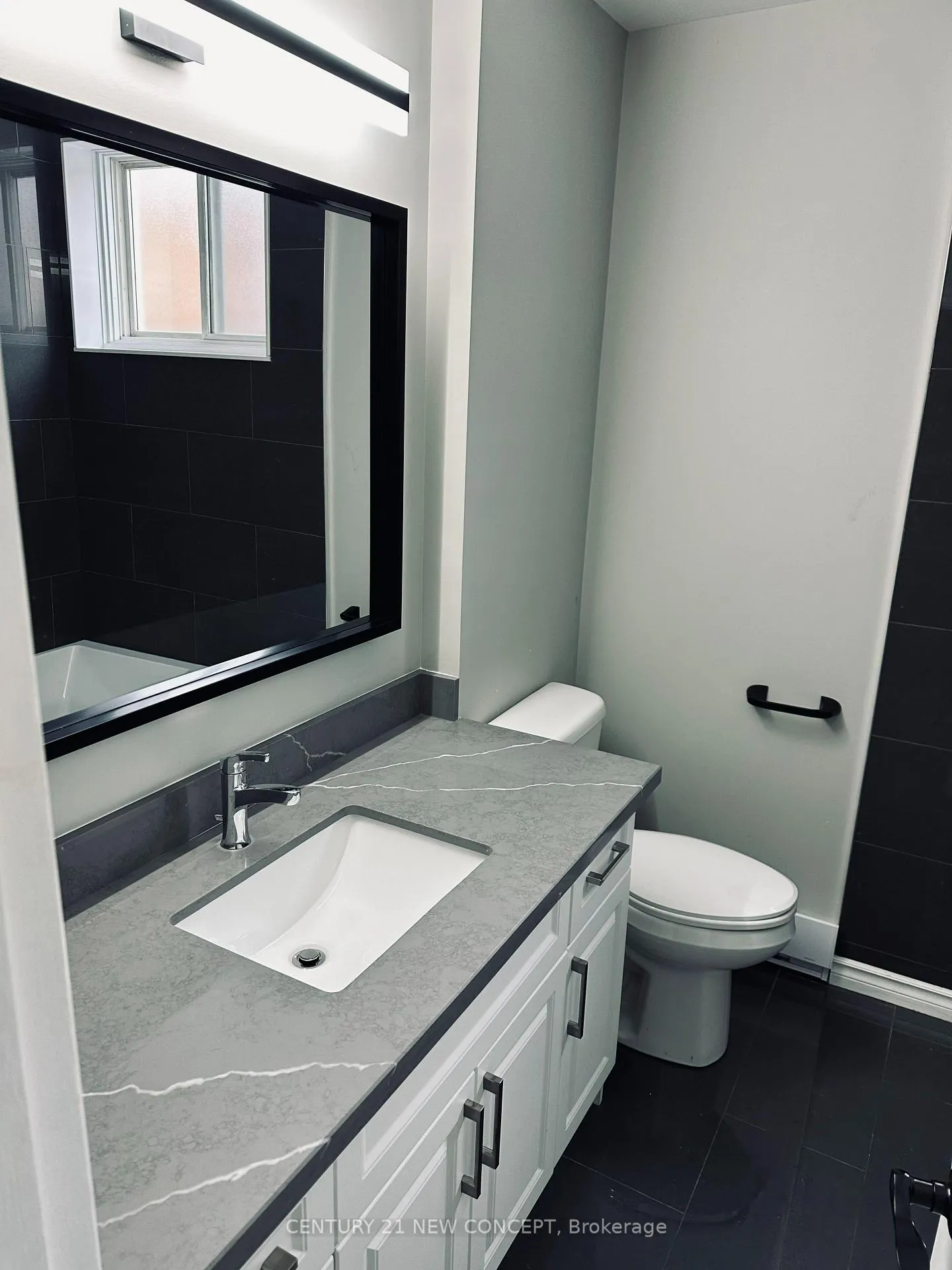 Photo 15 of 580 Digby Avenue, Oshawa, Eastdale — HOMEH
