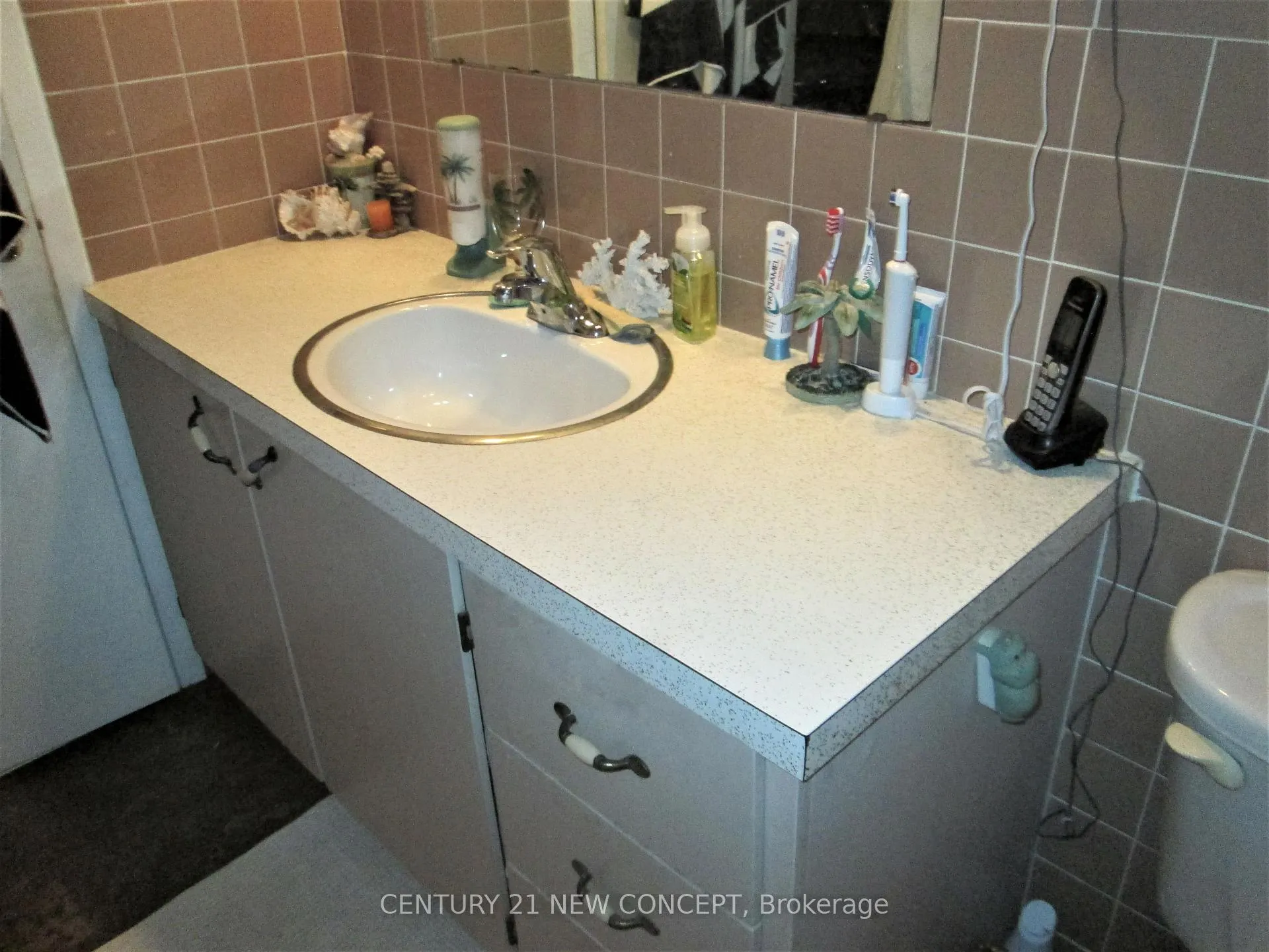 Photo 29 of 580 Digby Avenue, Oshawa, Eastdale — HOMEH