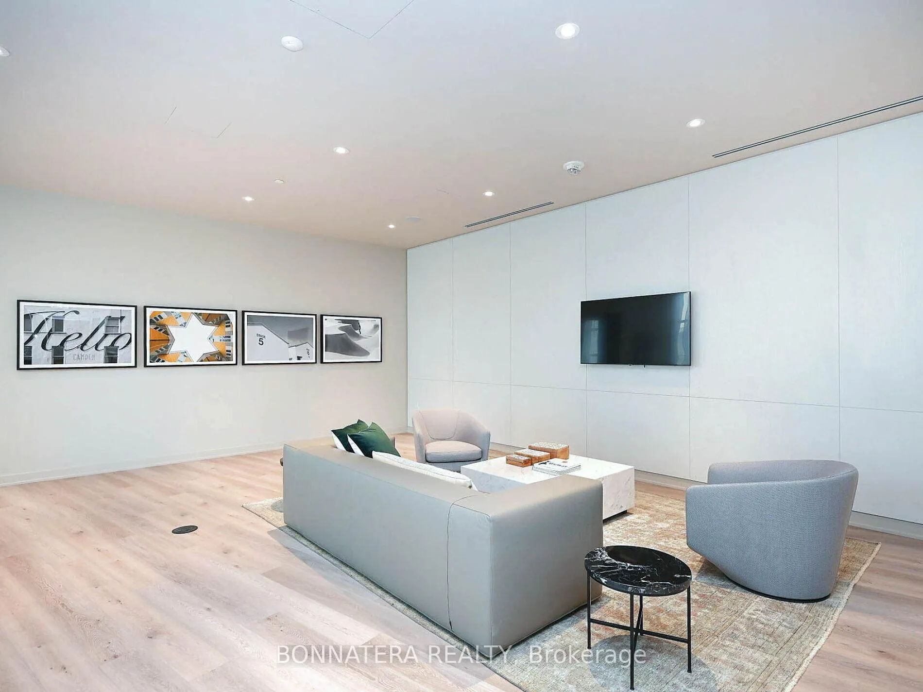 Photo 35 of Unit 906, 3900 Confederation Parkway, Mississauga, City Centre — HOMEH