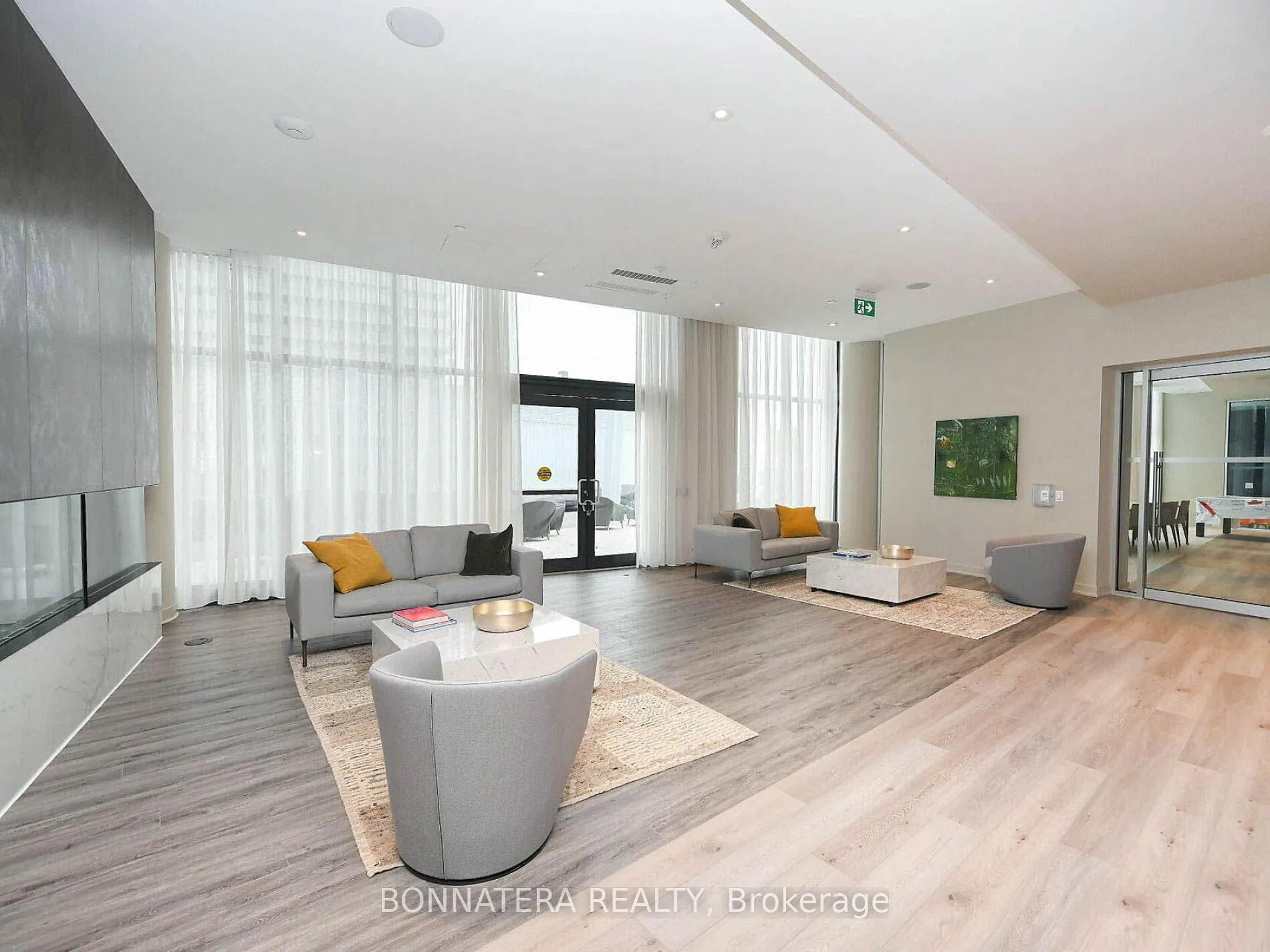Photo 36 of Unit 906, 3900 Confederation Parkway, Mississauga, City Centre — HOMEH