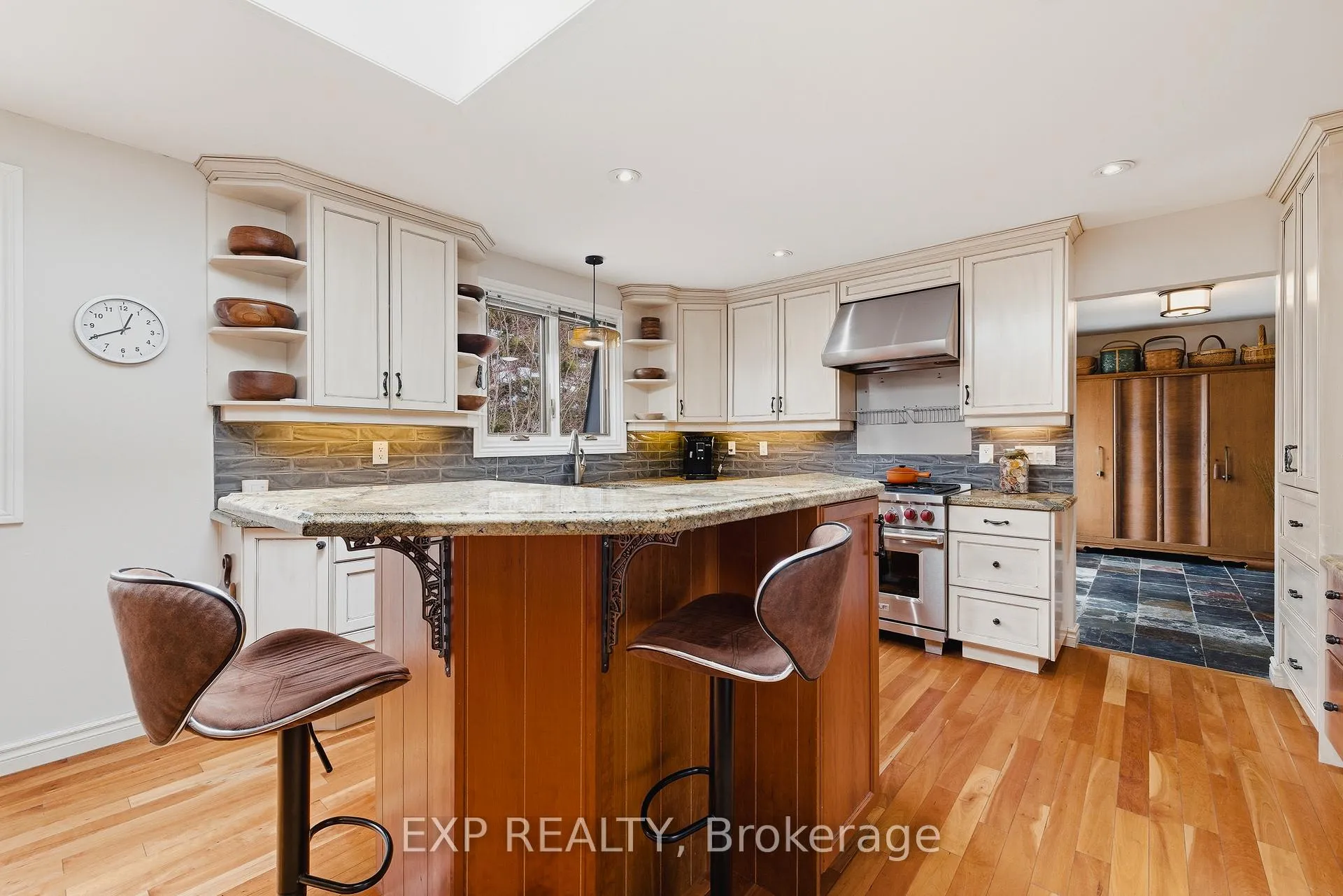 Photo 6 of 459 Lee Avenue, Waterloo, Lincoln Village — HOMEH