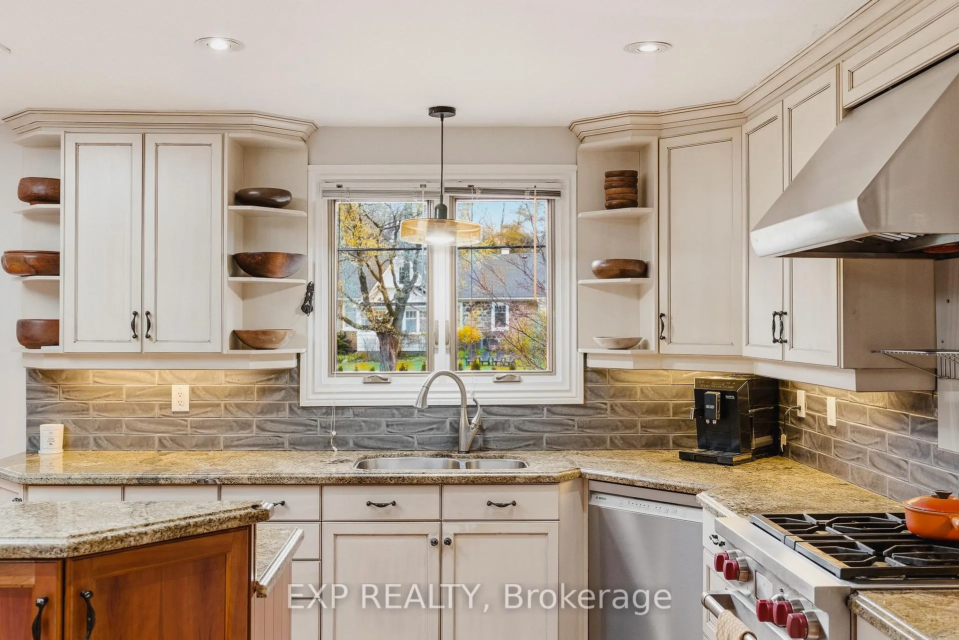Photo 8 of 459 Lee Avenue, Waterloo, Lincoln Village — HOMEH