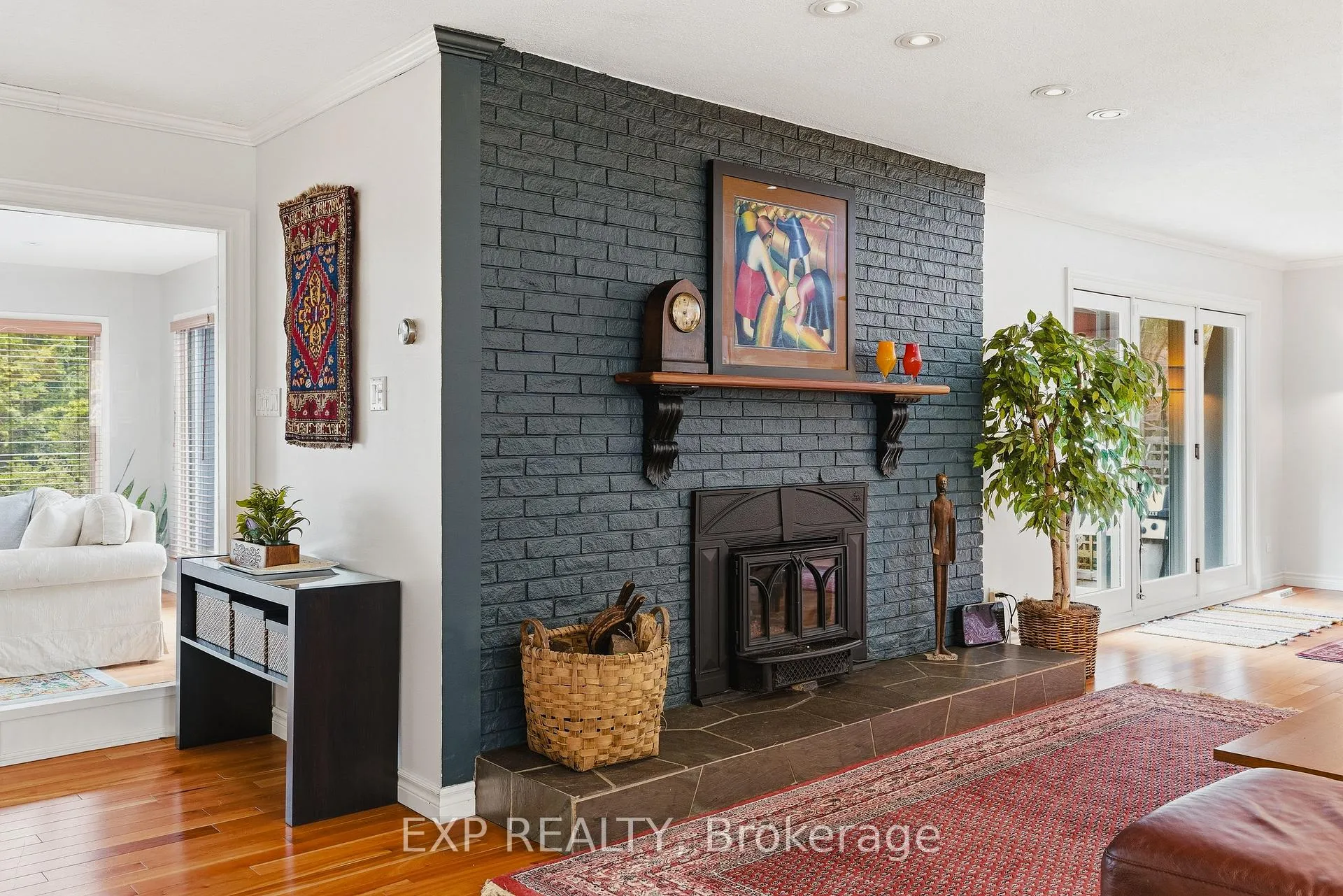 Photo 12 of 459 Lee Avenue, Waterloo, Lincoln Village — HOMEH