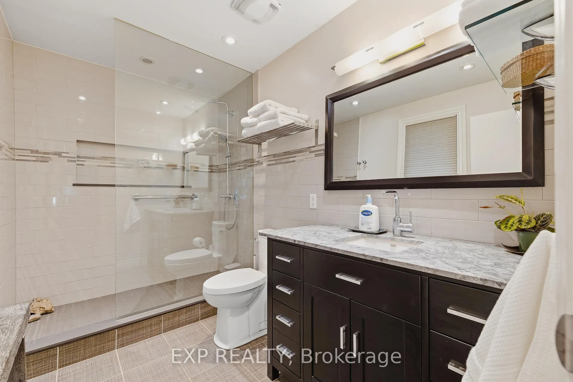 Photo 22 of 459 Lee Avenue, Waterloo, Lincoln Village — HOMEH