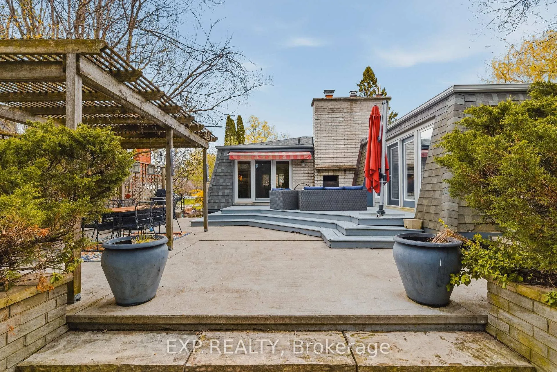 Photo 42 of 459 Lee Avenue, Waterloo, Lincoln Village — HOMEH
