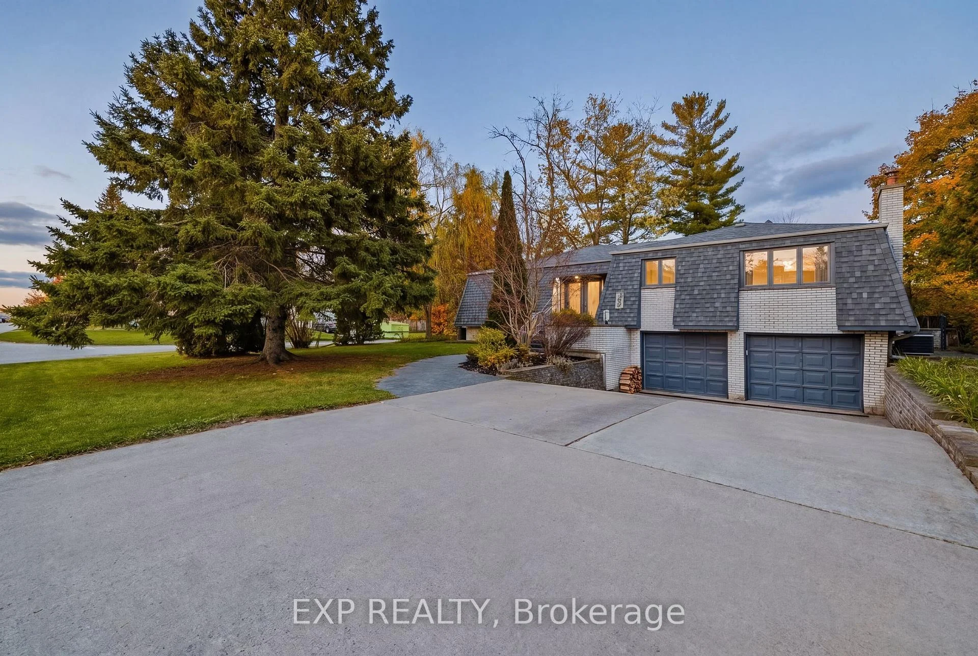 Photo 1 of 459 Lee Avenue, Waterloo, Lincoln Village — HOMEH