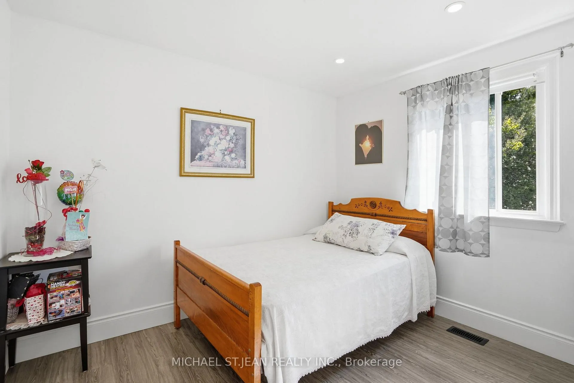 Photo 16 of 249 West 18th Street, Hamilton, Buchanan — HOMEH