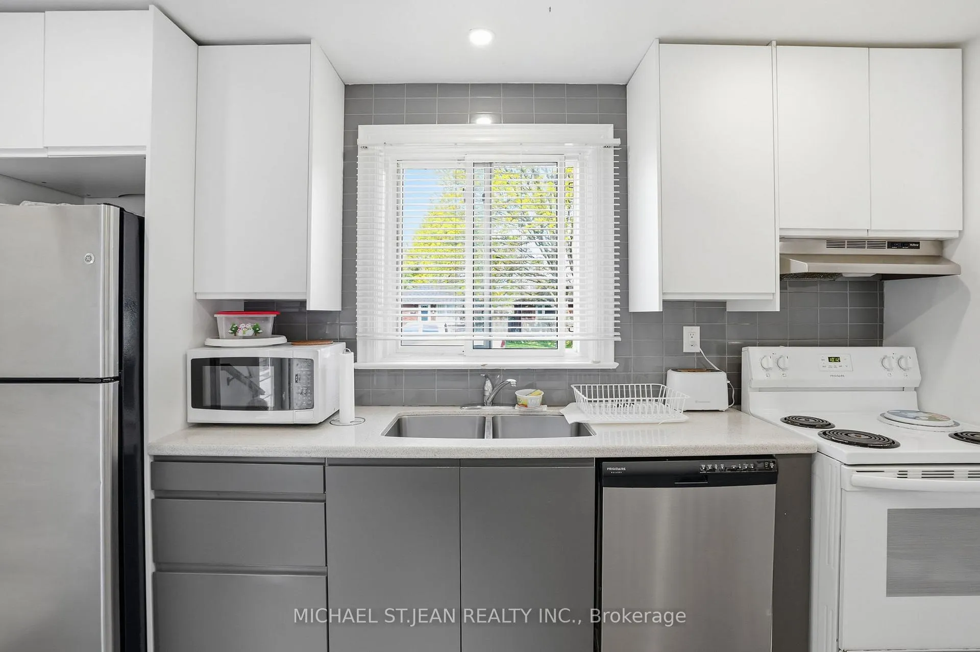 Photo 23 of 249 West 18th Street, Hamilton, Buchanan — HOMEH