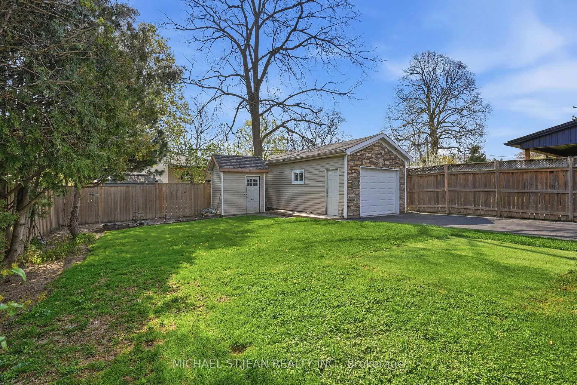 Photo 34 of 249 West 18th Street, Hamilton, Buchanan — HOMEH