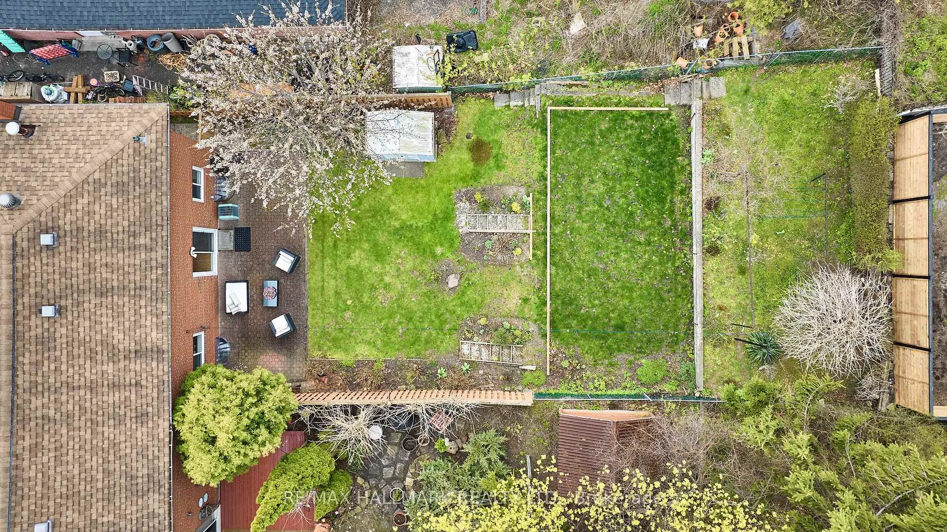 Photo 29 of 42 Halsey Avenue, Toronto, O'Connor-Parkview — HOMEH