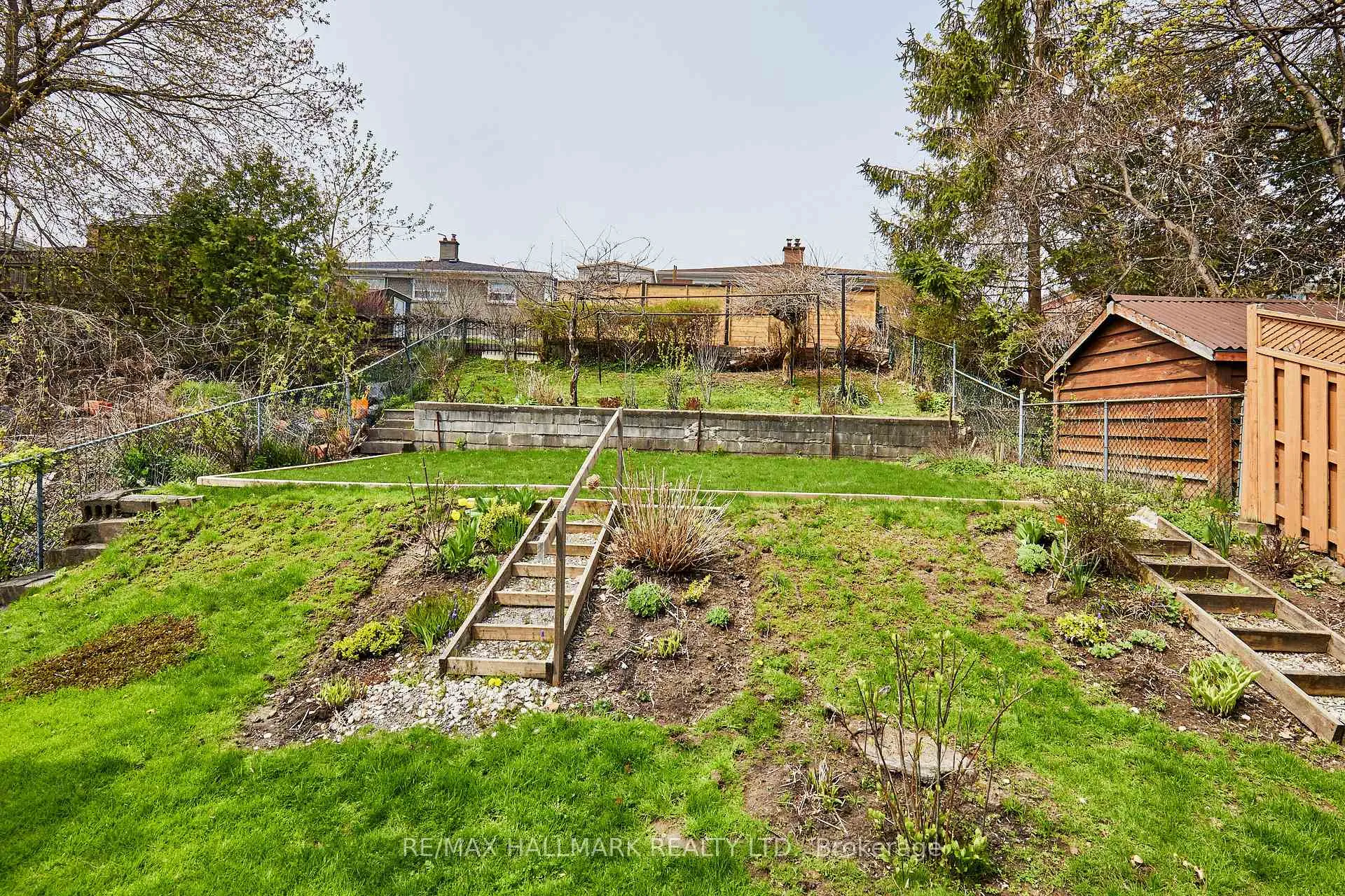Photo 36 of 42 Halsey Avenue, Toronto, O'Connor-Parkview — HOMEH