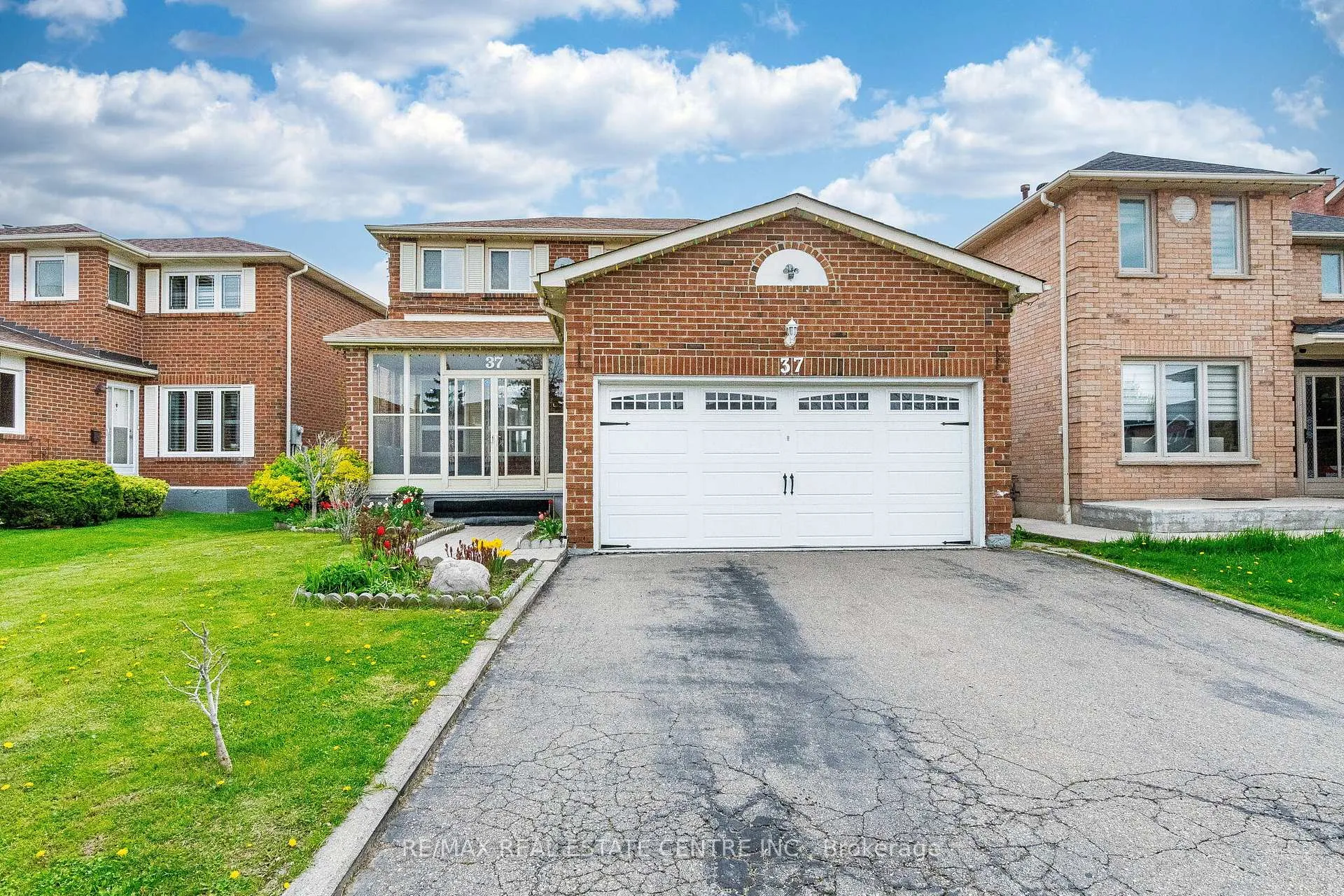 Photo 1 of 37 Merganser Crescent, Brampton, Fletcher's Creek South — HOMEH