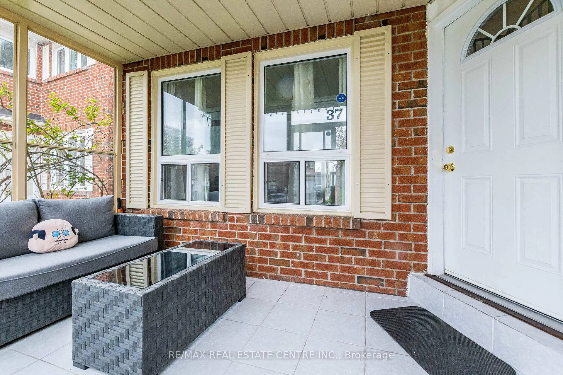 Photo 5 of 37 Merganser Crescent, Brampton, Fletcher's Creek South — HOMEH