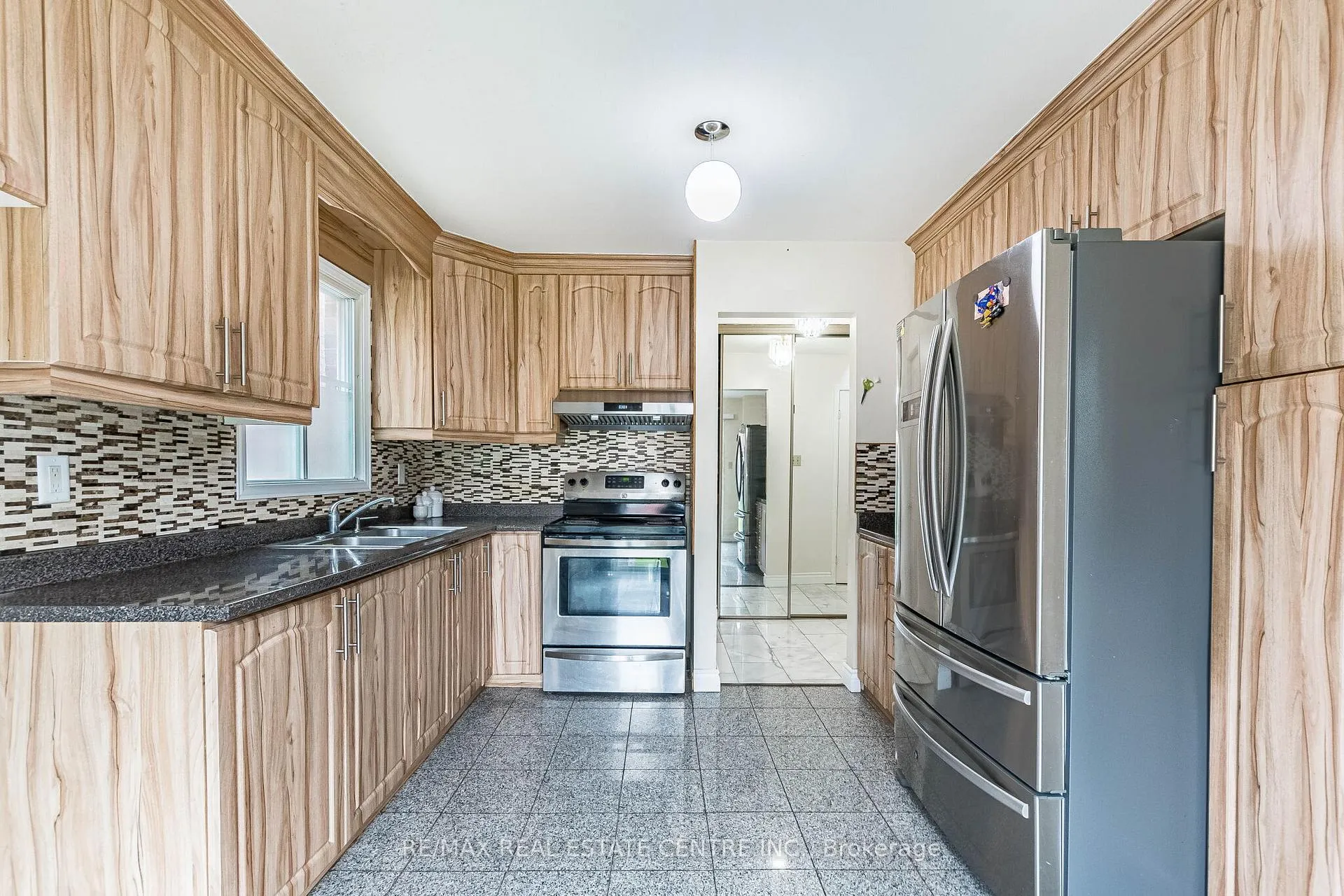 Photo 18 of 37 Merganser Crescent, Brampton, Fletcher's Creek South — HOMEH