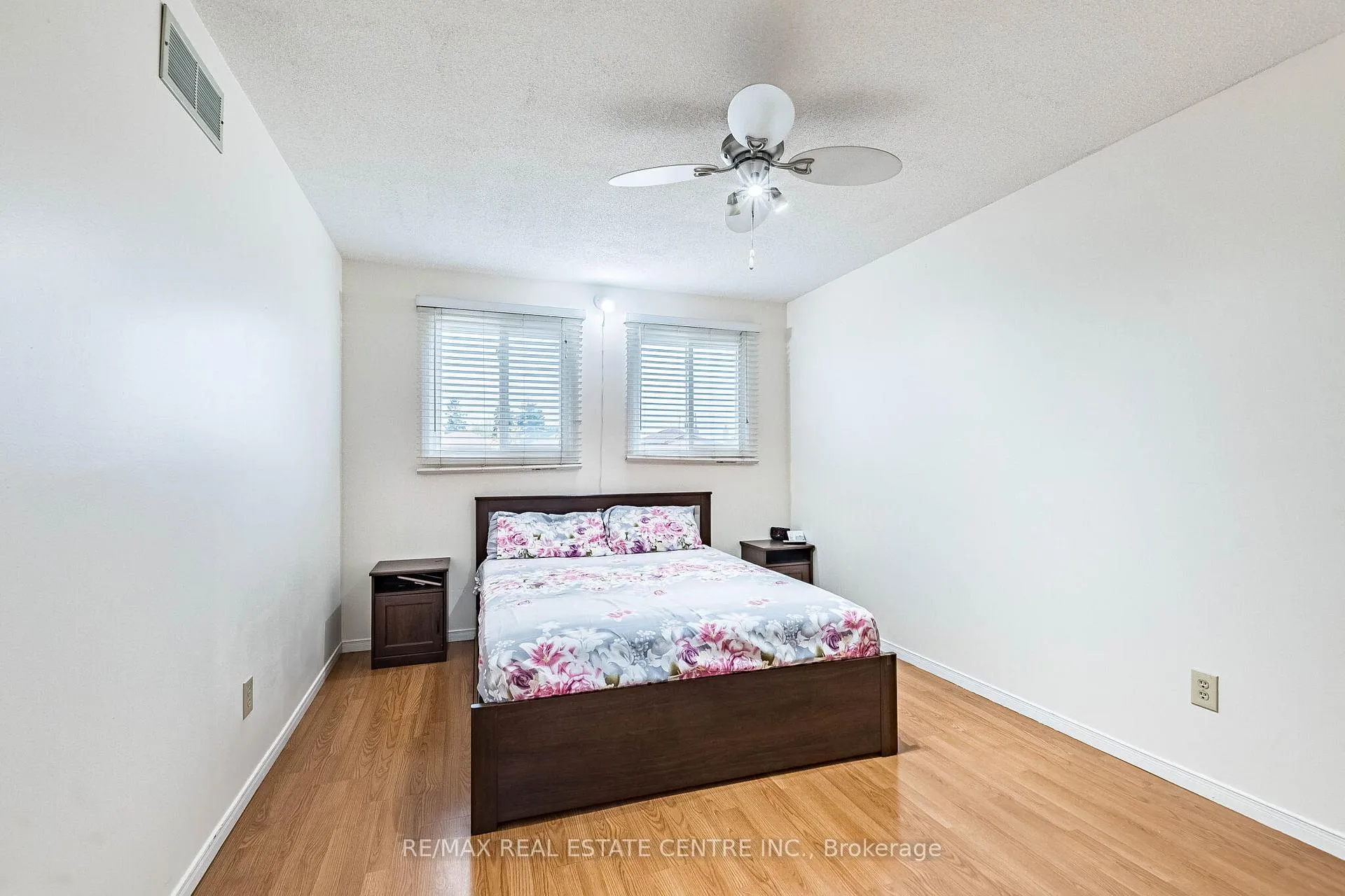 Photo 25 of 37 Merganser Crescent, Brampton, Fletcher's Creek South — HOMEH