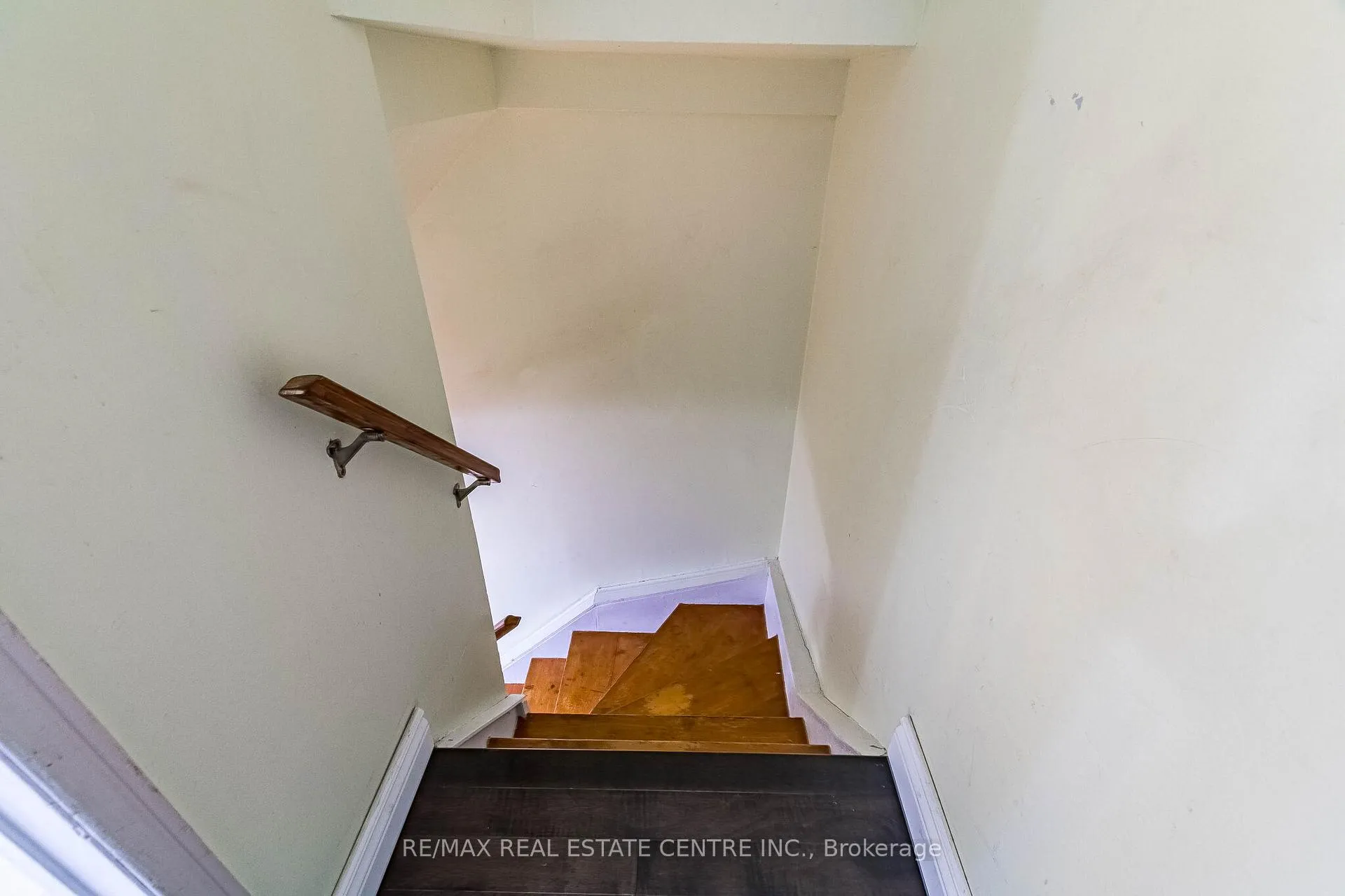Photo 35 of 37 Merganser Crescent, Brampton, Fletcher's Creek South — HOMEH