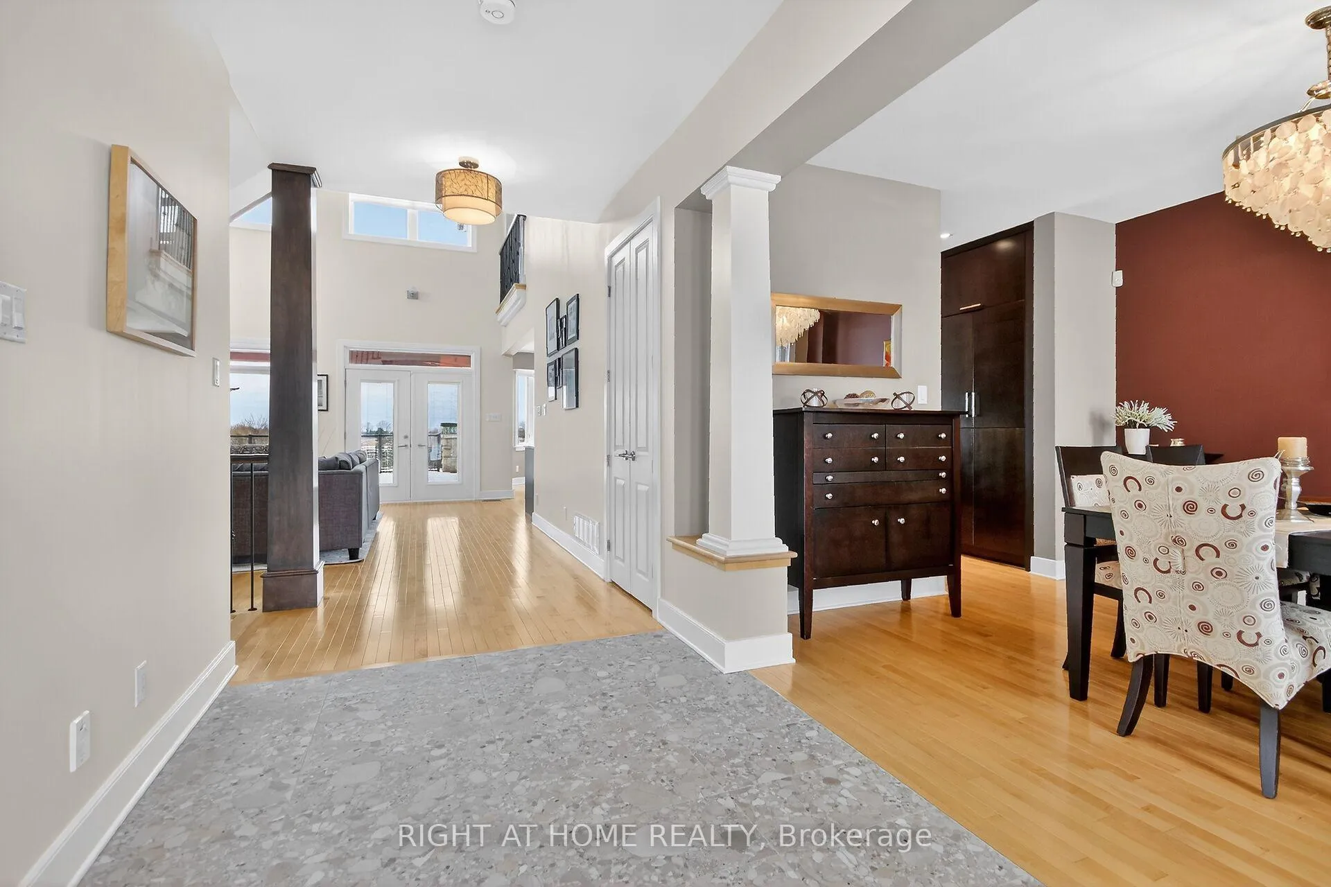 Photo 4 of 105 Ravenview Way, Ottawa, Kanata - Kanata (North West) — HOMEH