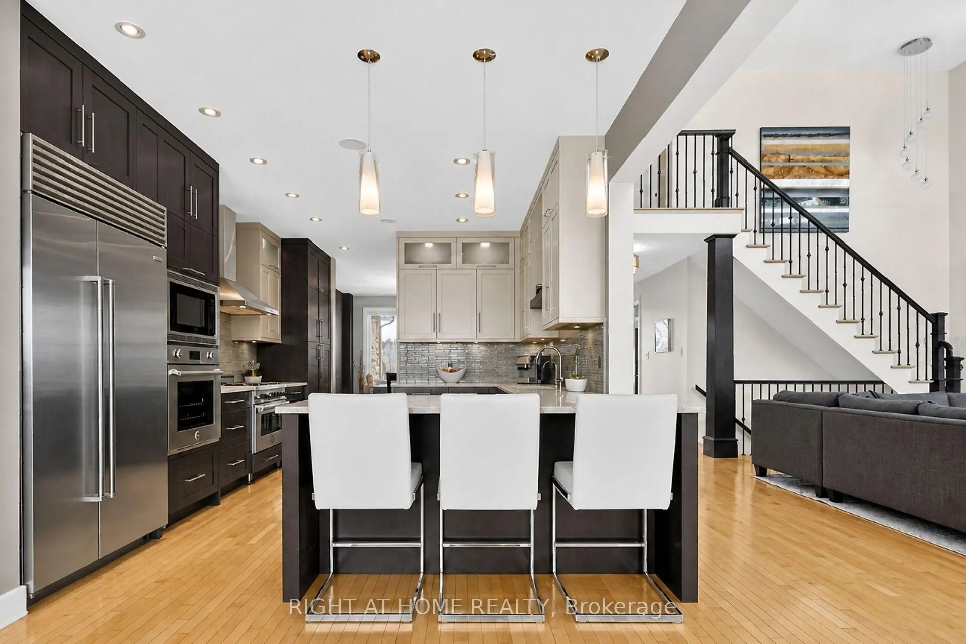 Photo 11 of 105 Ravenview Way, Ottawa, Kanata - Kanata (North West) — HOMEH