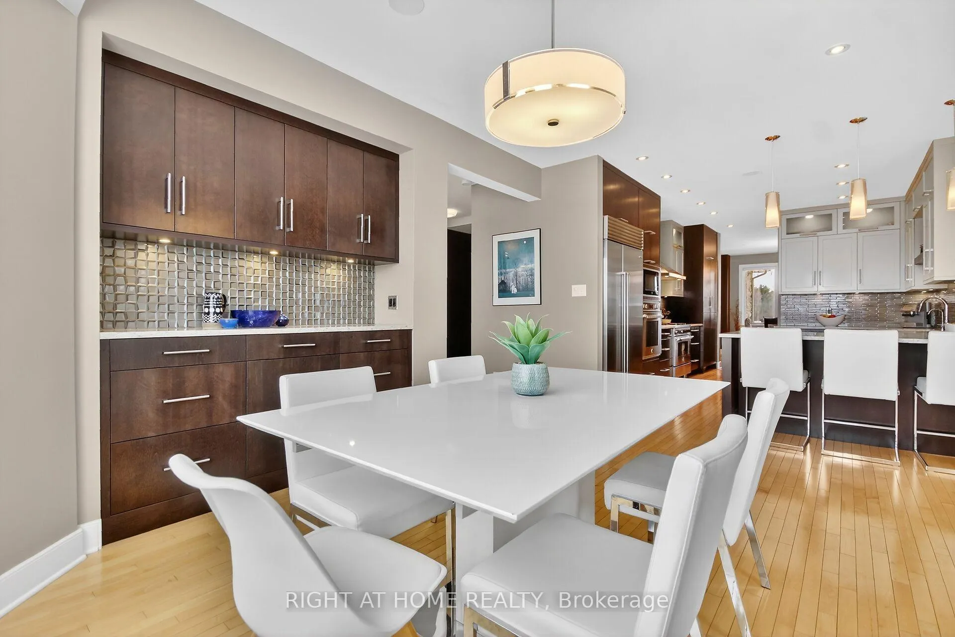 Photo 12 of 105 Ravenview Way, Ottawa, Kanata - Kanata (North West) — HOMEH