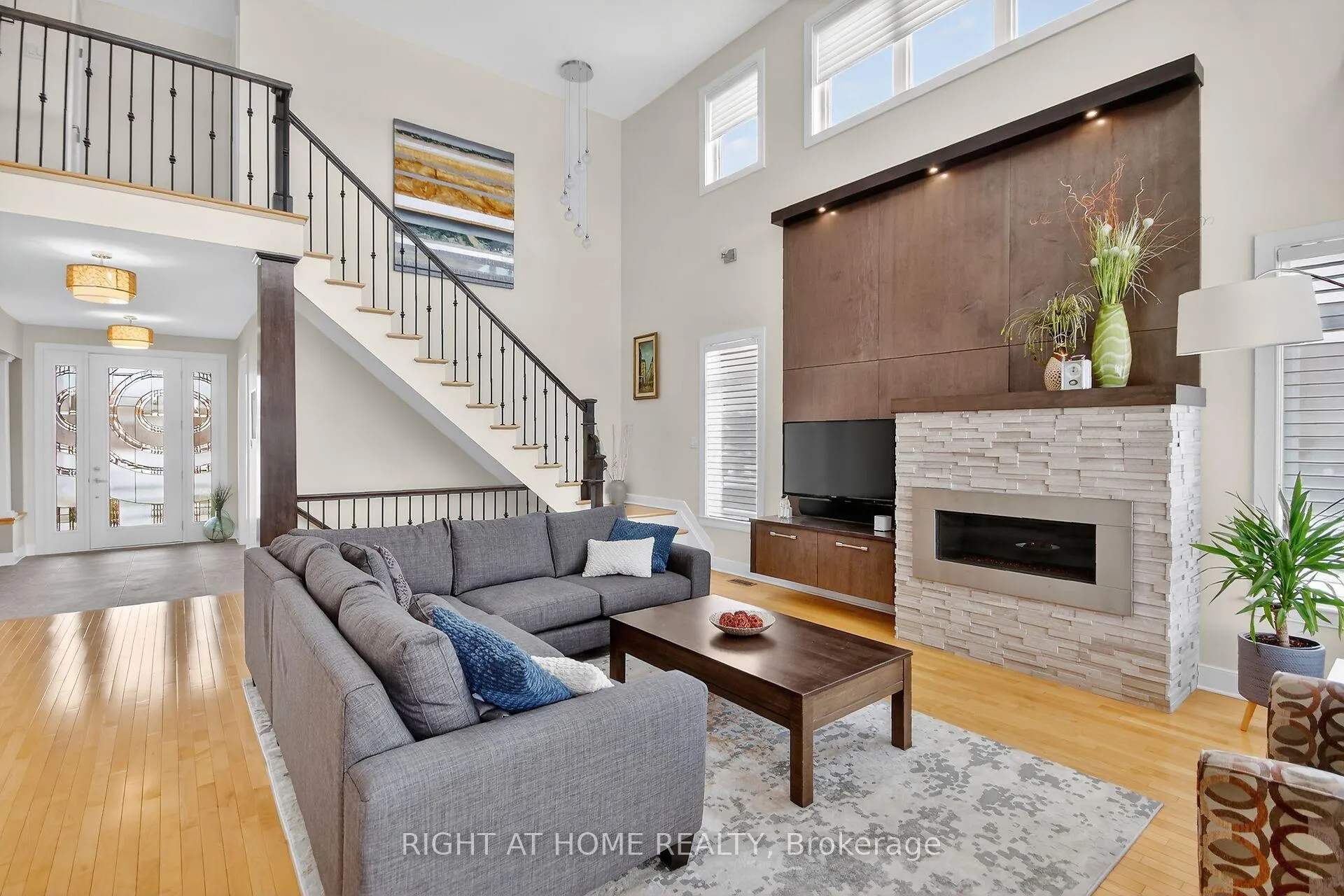 Photo 15 of 105 Ravenview Way, Ottawa, Kanata - Kanata (North West) — HOMEH