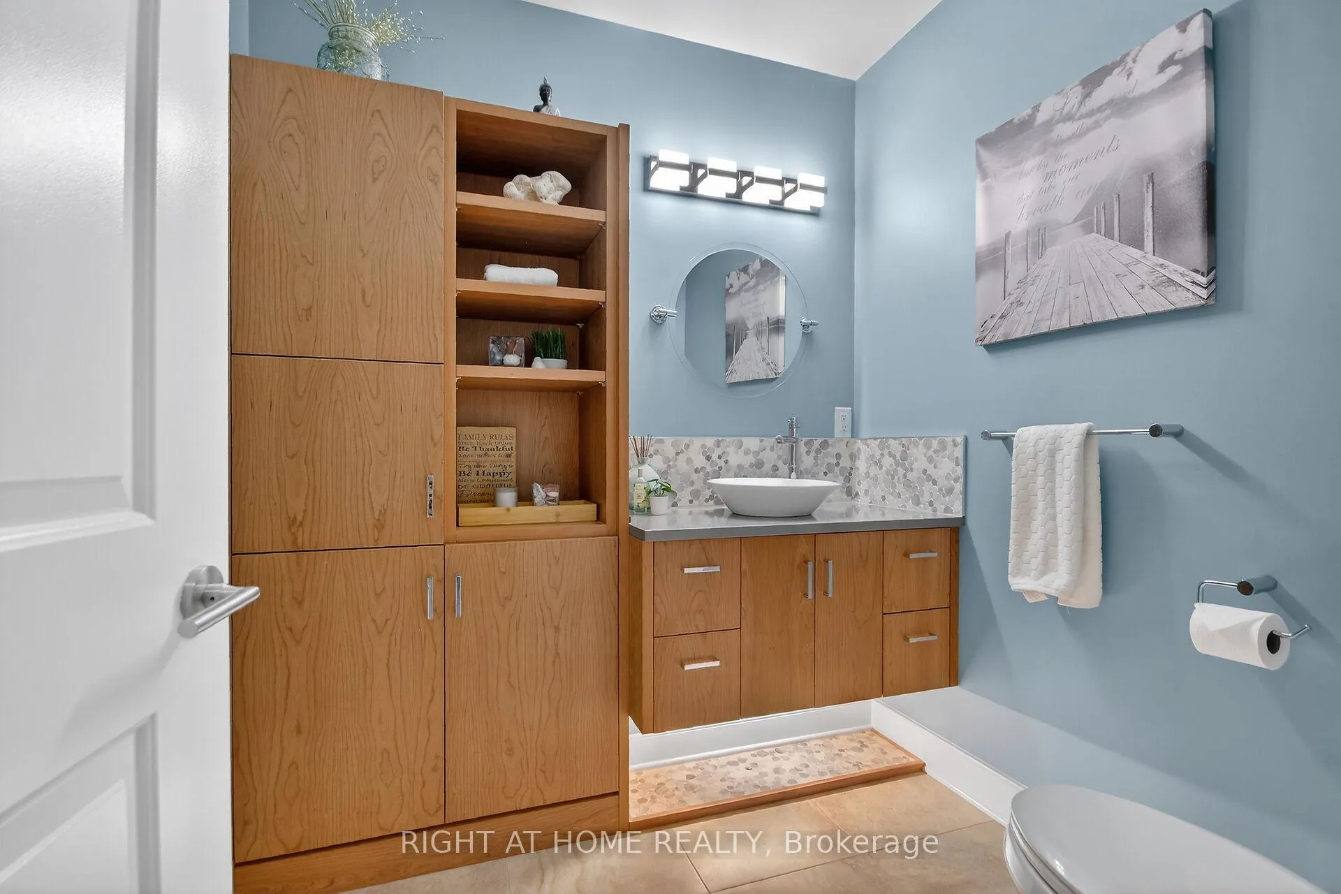 Photo 17 of 105 Ravenview Way, Ottawa, Kanata - Kanata (North West) — HOMEH