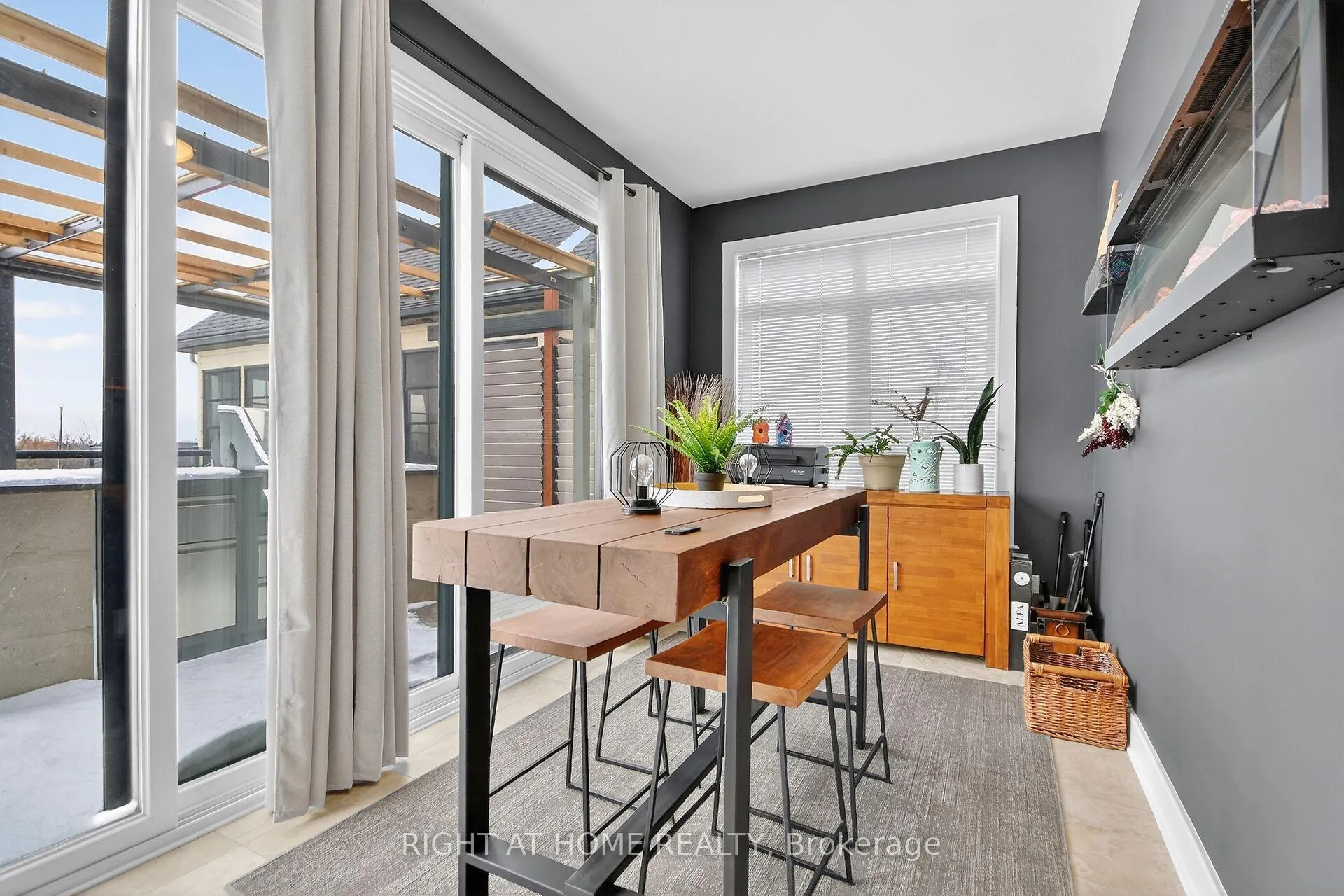 Photo 18 of 105 Ravenview Way, Ottawa, Kanata - Kanata (North West) — HOMEH