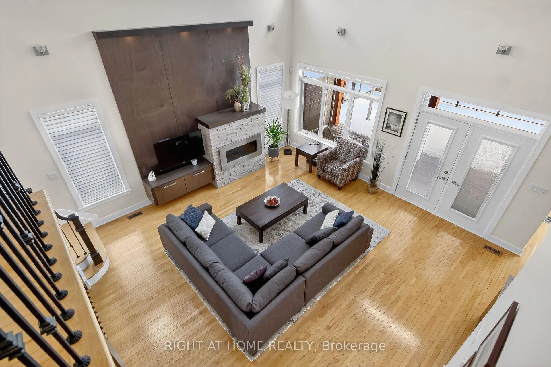 Photo 24 of 105 Ravenview Way, Ottawa, Kanata - Kanata (North West) — HOMEH