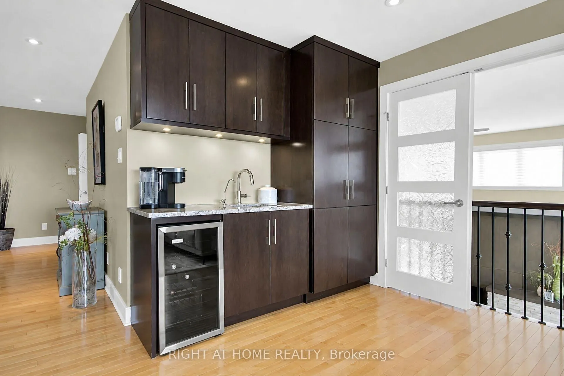 Photo 29 of 105 Ravenview Way, Ottawa, Kanata - Kanata (North West) — HOMEH