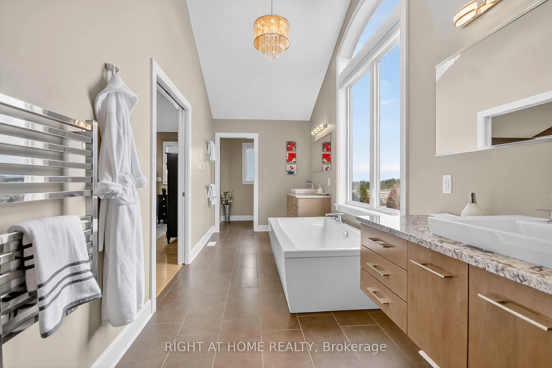 Photo 31 of 105 Ravenview Way, Ottawa, Kanata - Kanata (North West) — HOMEH