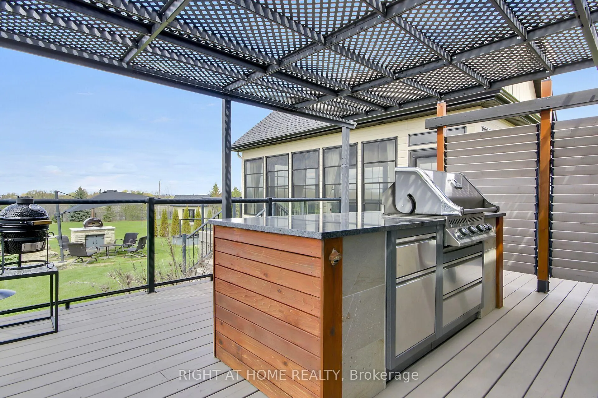 Photo 49 of 105 Ravenview Way, Ottawa, Kanata - Kanata (North West) — HOMEH