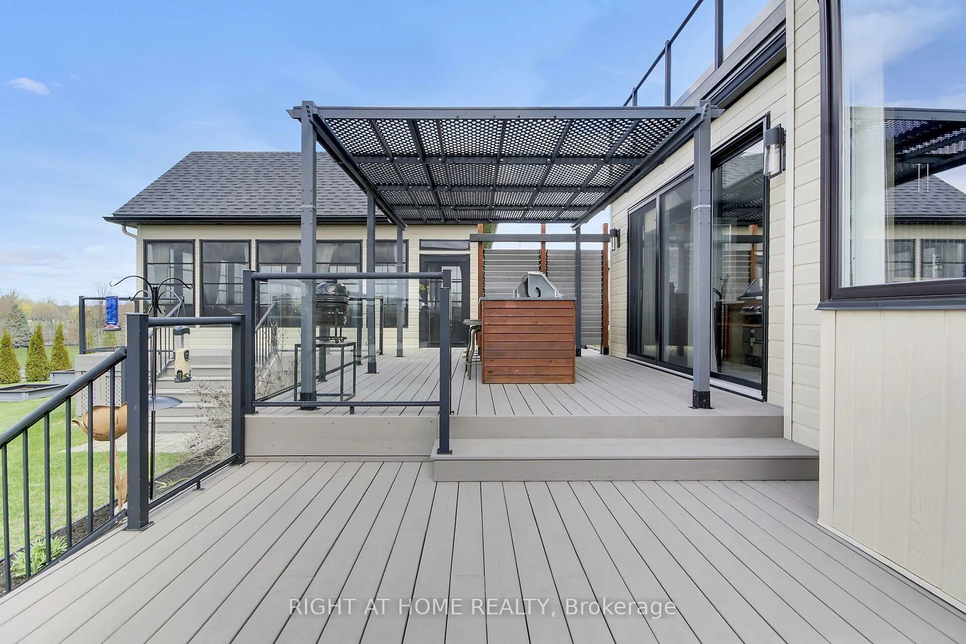 Photo 53 of 105 Ravenview Way, Ottawa, Kanata - Kanata (North West) — HOMEH