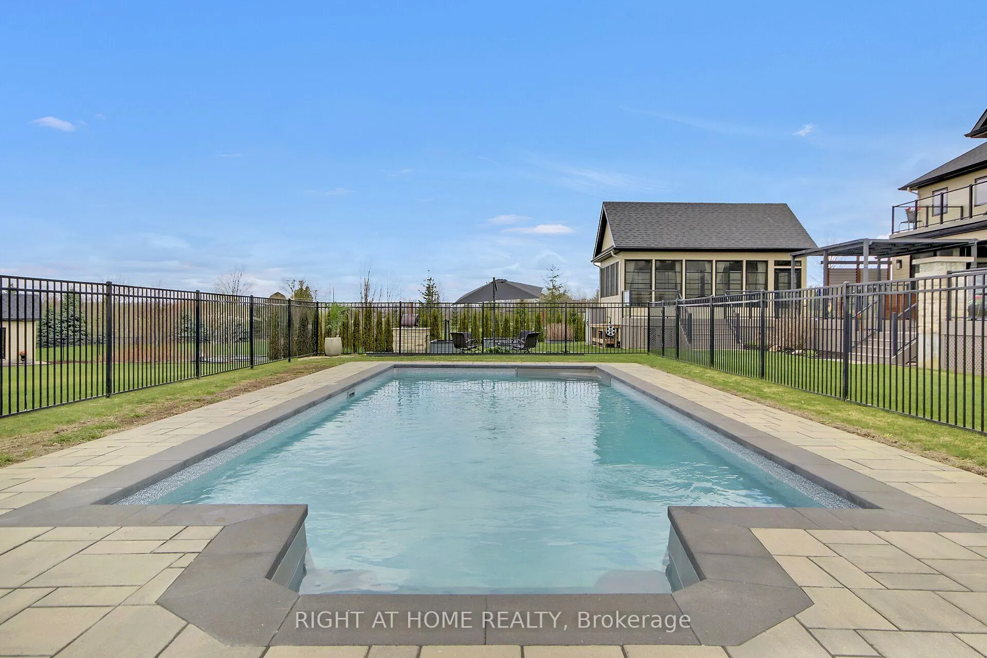 Photo 60 of 105 Ravenview Way, Ottawa, Kanata - Kanata (North West) — HOMEH
