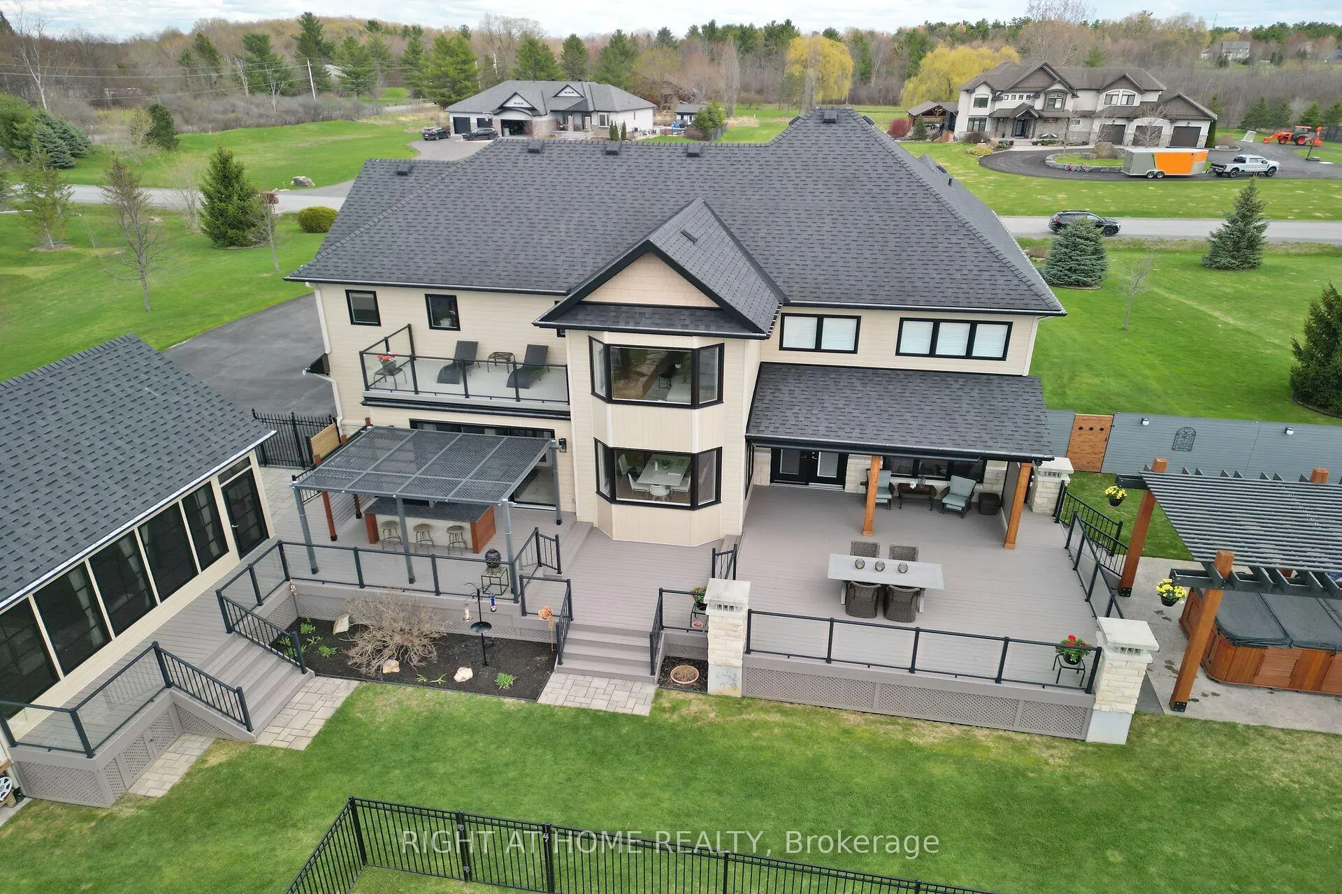 Photo 62 of 105 Ravenview Way, Ottawa, Kanata - Kanata (North West) — HOMEH