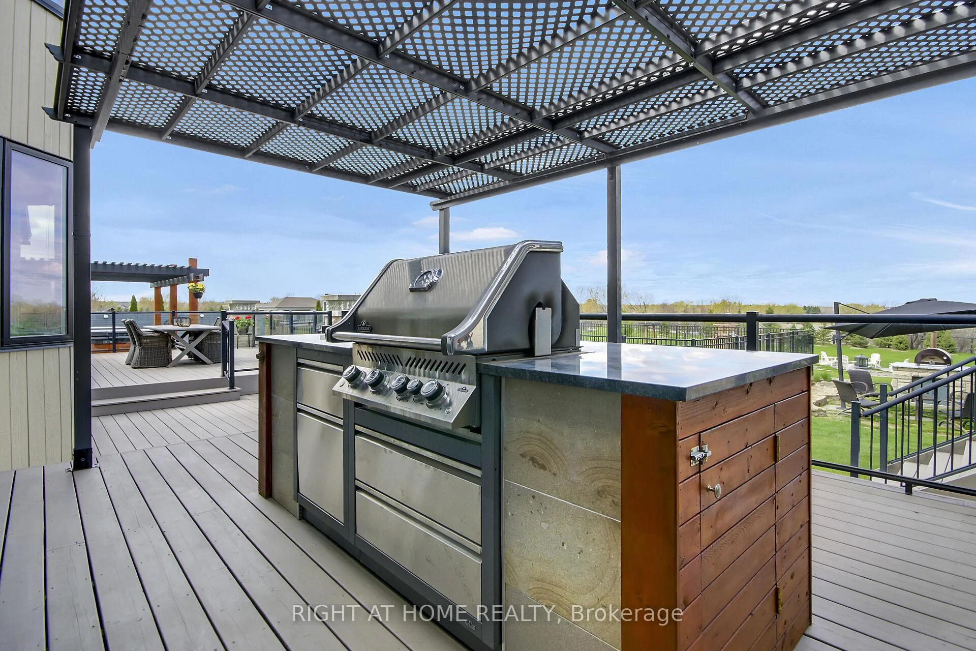 Photo 50 of 105 Ravenview Way, Ottawa, Kanata - Kanata (North West) — HOMEH