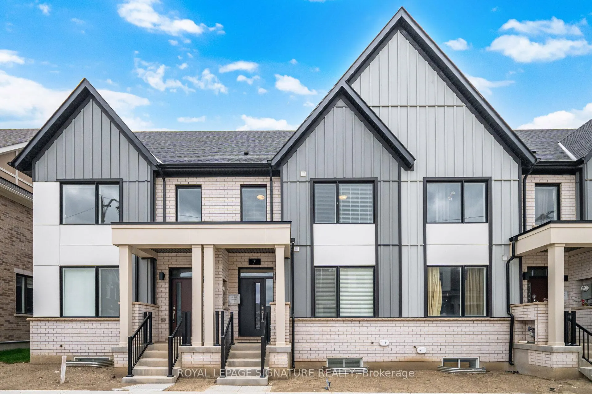 Photo 1 of 7 Moosehead Drive, Brampton, Northwest Brampton — HOMEH