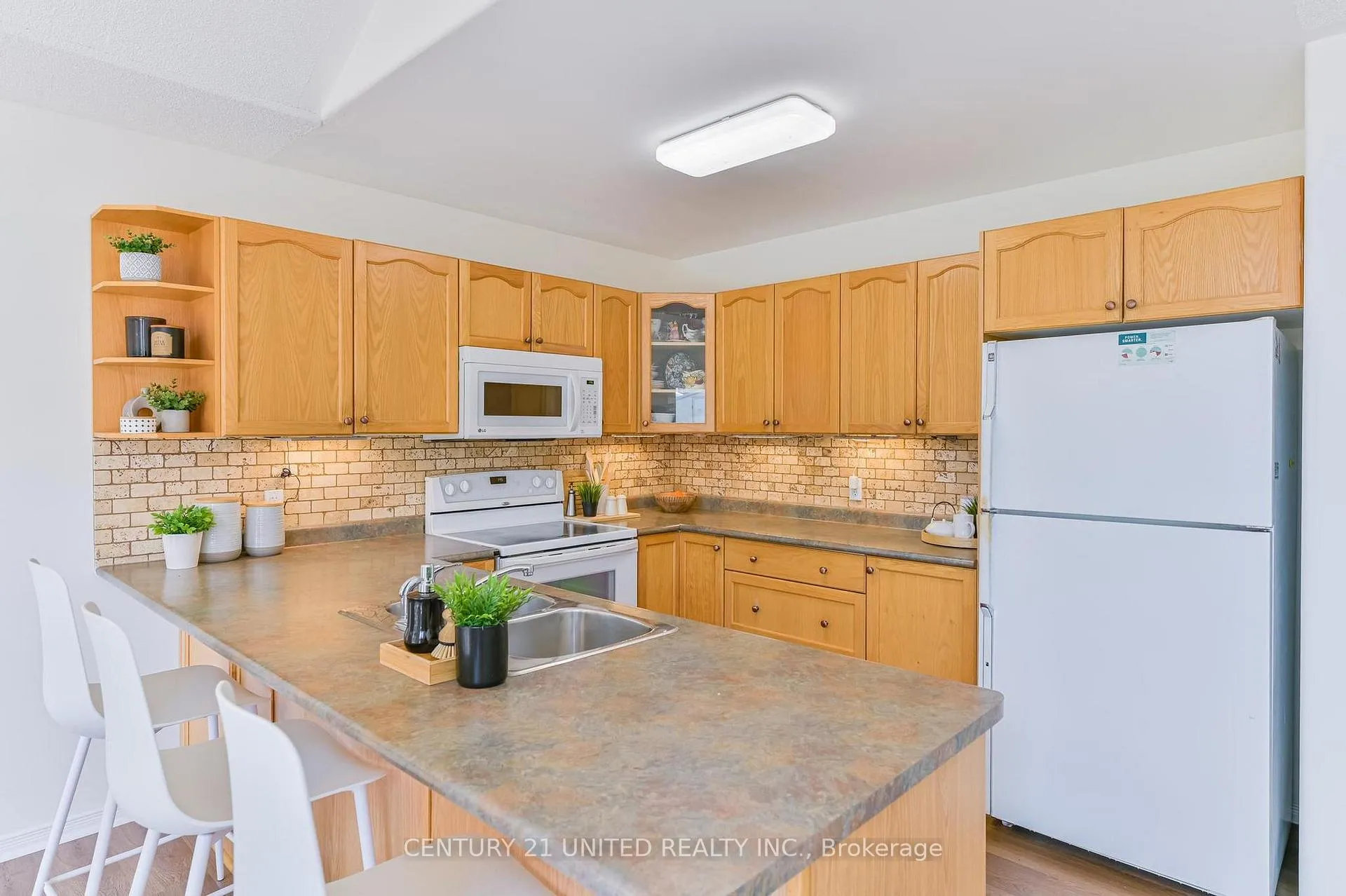 Photo 7 of 224 Grove Avenue, Selwyn — HOMEH