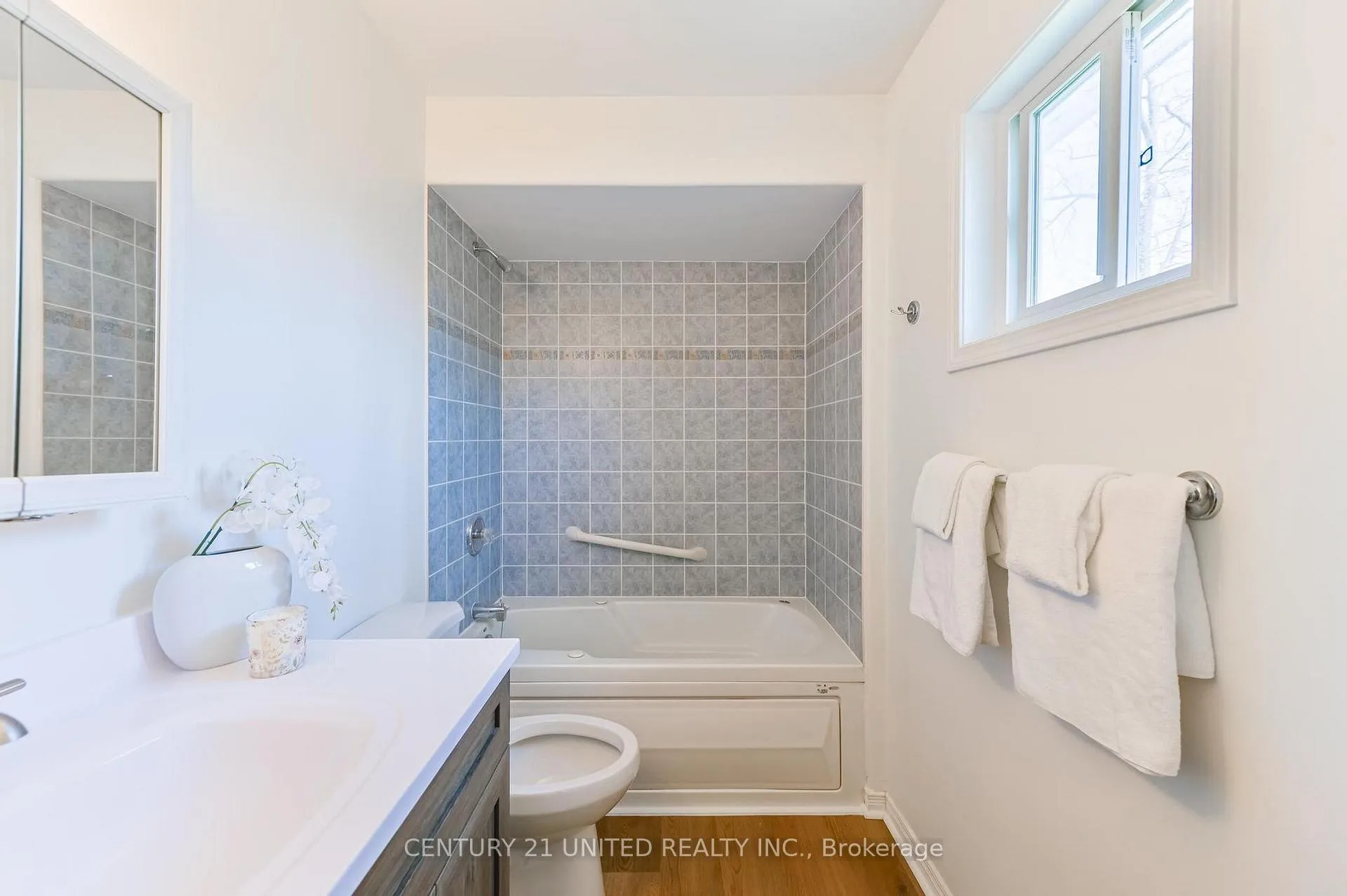 Photo 14 of 224 Grove Avenue, Selwyn — HOMEH