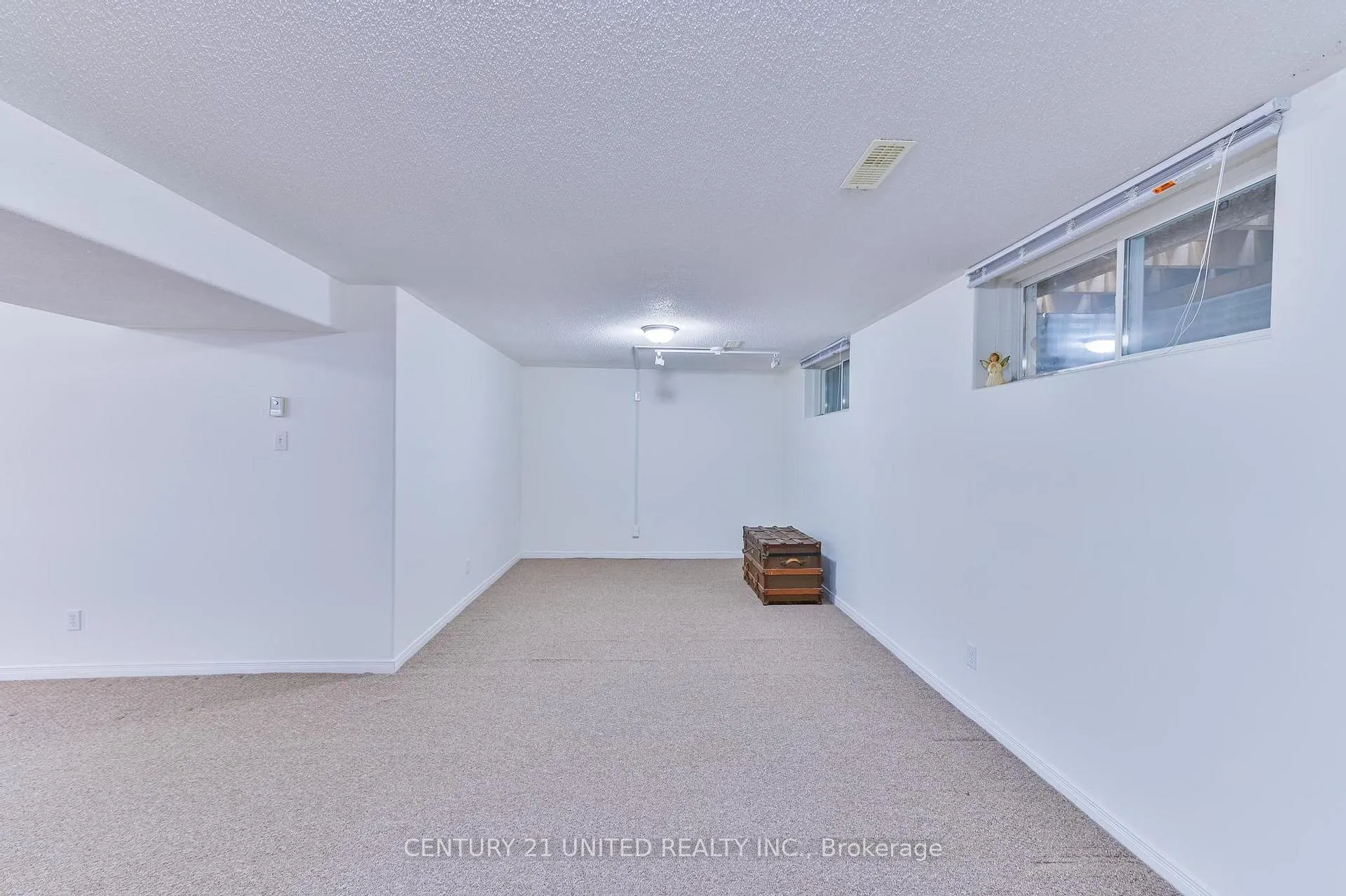 Photo 17 of 224 Grove Avenue, Selwyn — HOMEH