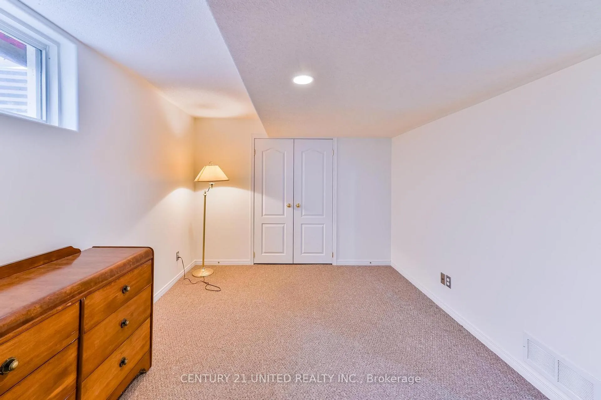 Photo 18 of 224 Grove Avenue, Selwyn — HOMEH