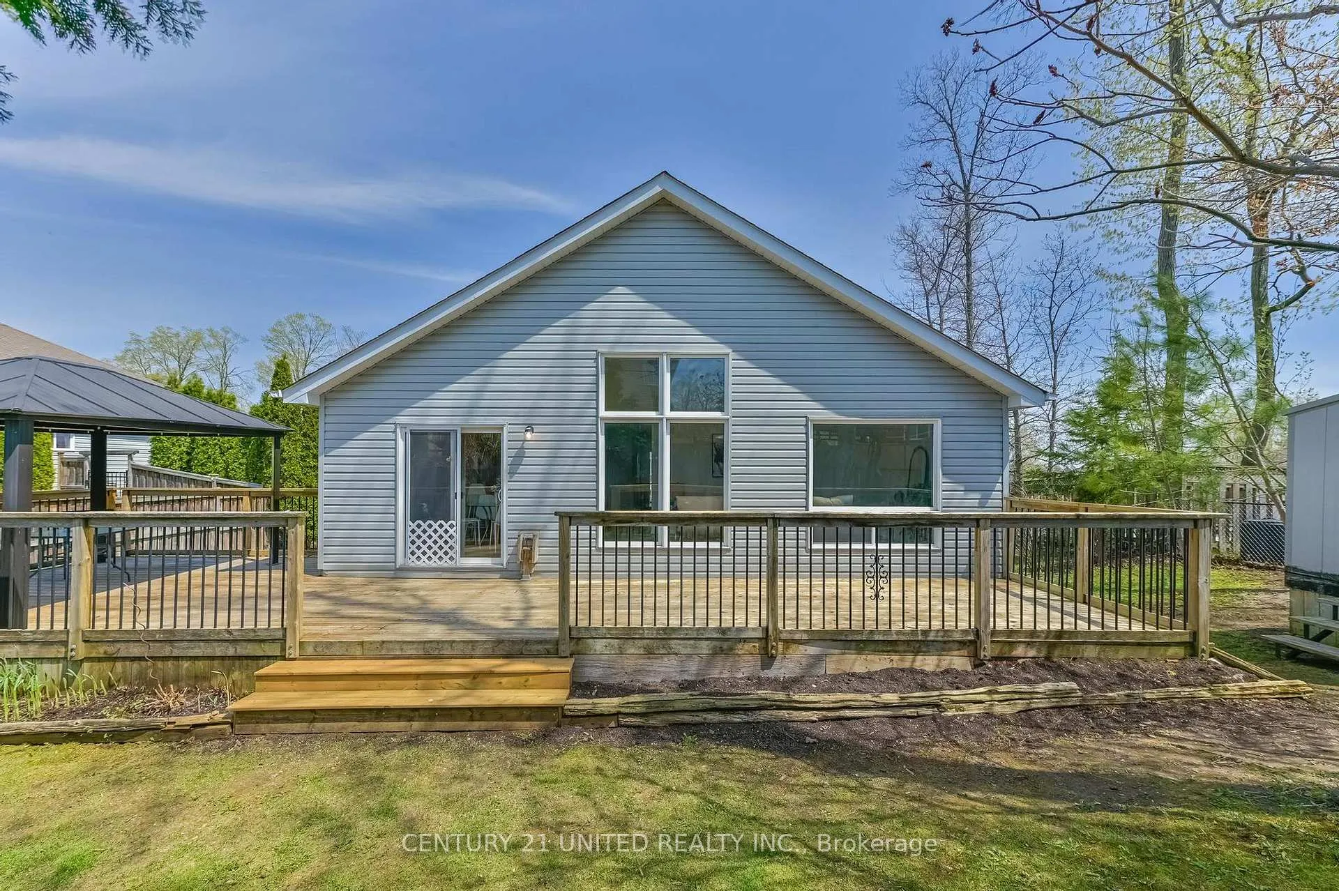 Photo 21 of 224 Grove Avenue, Selwyn — HOMEH