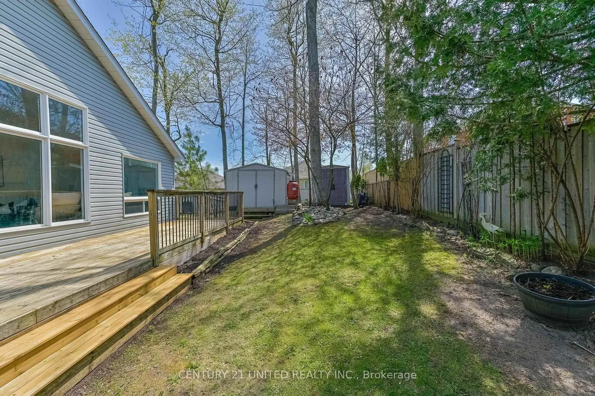 Photo 23 of 224 Grove Avenue, Selwyn — HOMEH