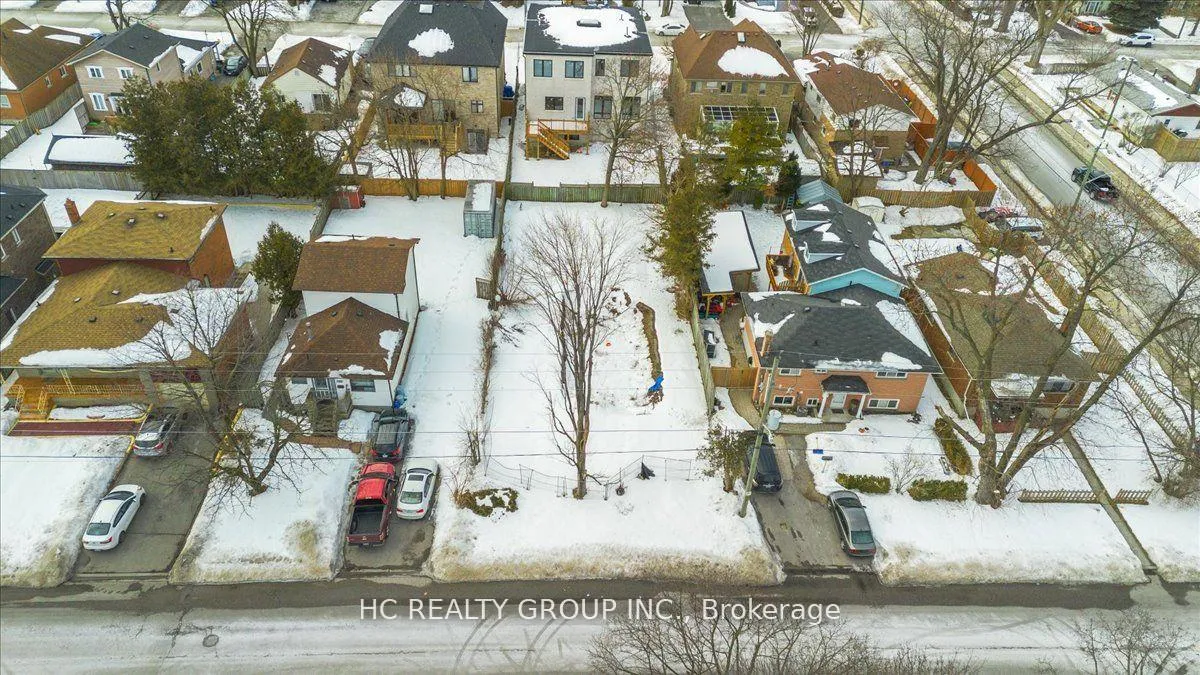 Photo 6 of 692 West Shore Boulevard, Pickering, West Shore — HOMEH