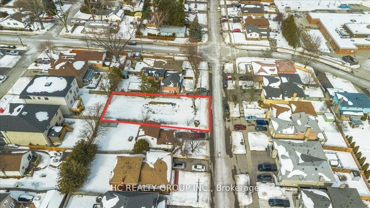 Photo 7 of 692 West Shore Boulevard, Pickering, West Shore — HOMEH