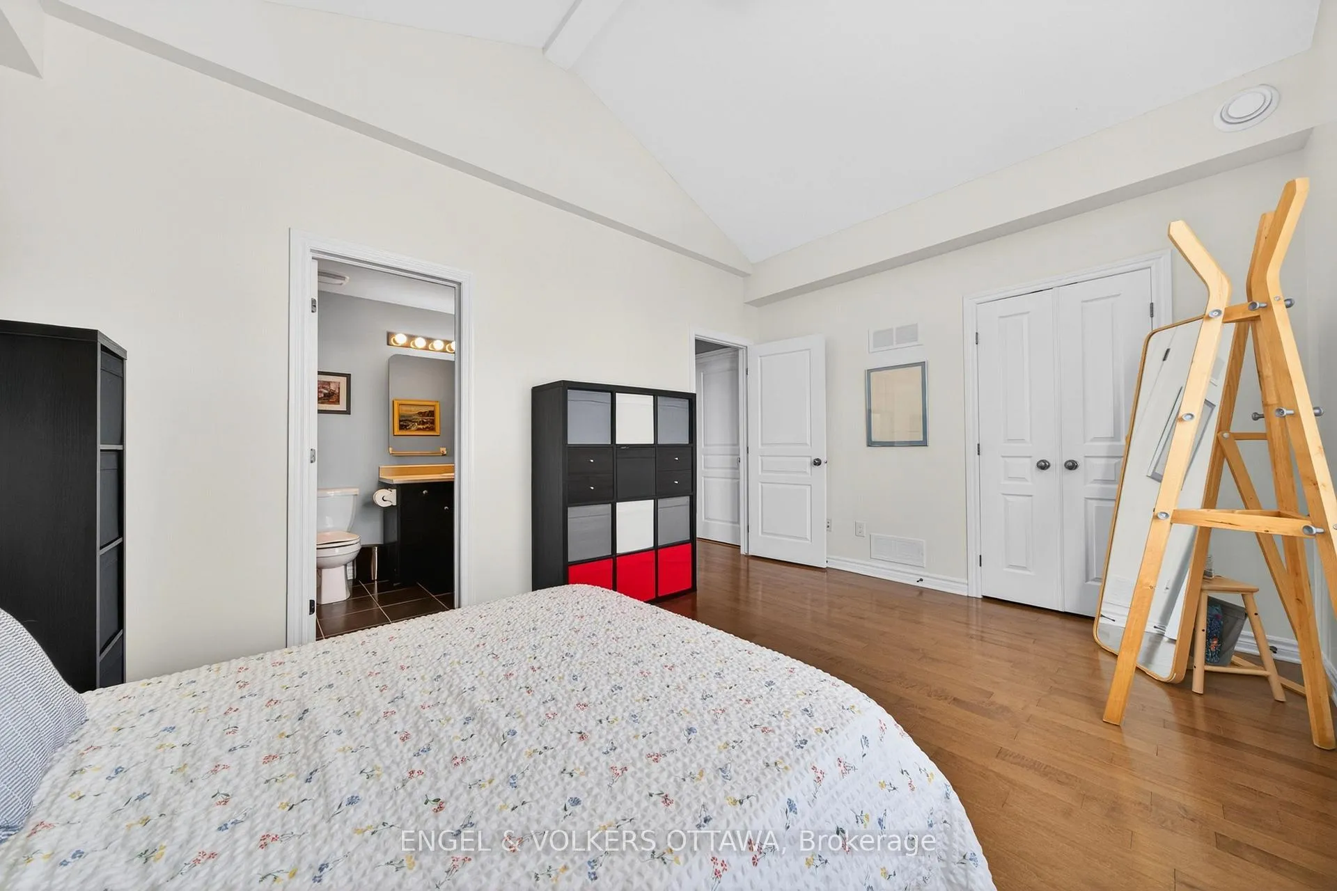 Photo 19 of Unit 77, 169 Eye Bright Crescent, Ottawa, Riverside South/Gloucester Glen — HOMEH