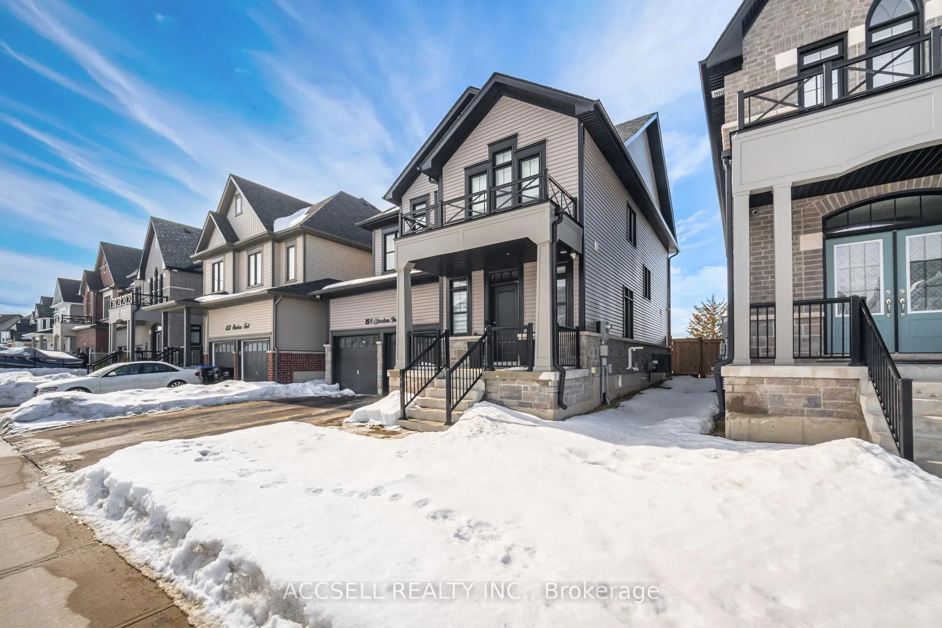 Photo 4 of 154 Strachan Trail, New Tecumseth, Rural New Tecumseth — HOMEH