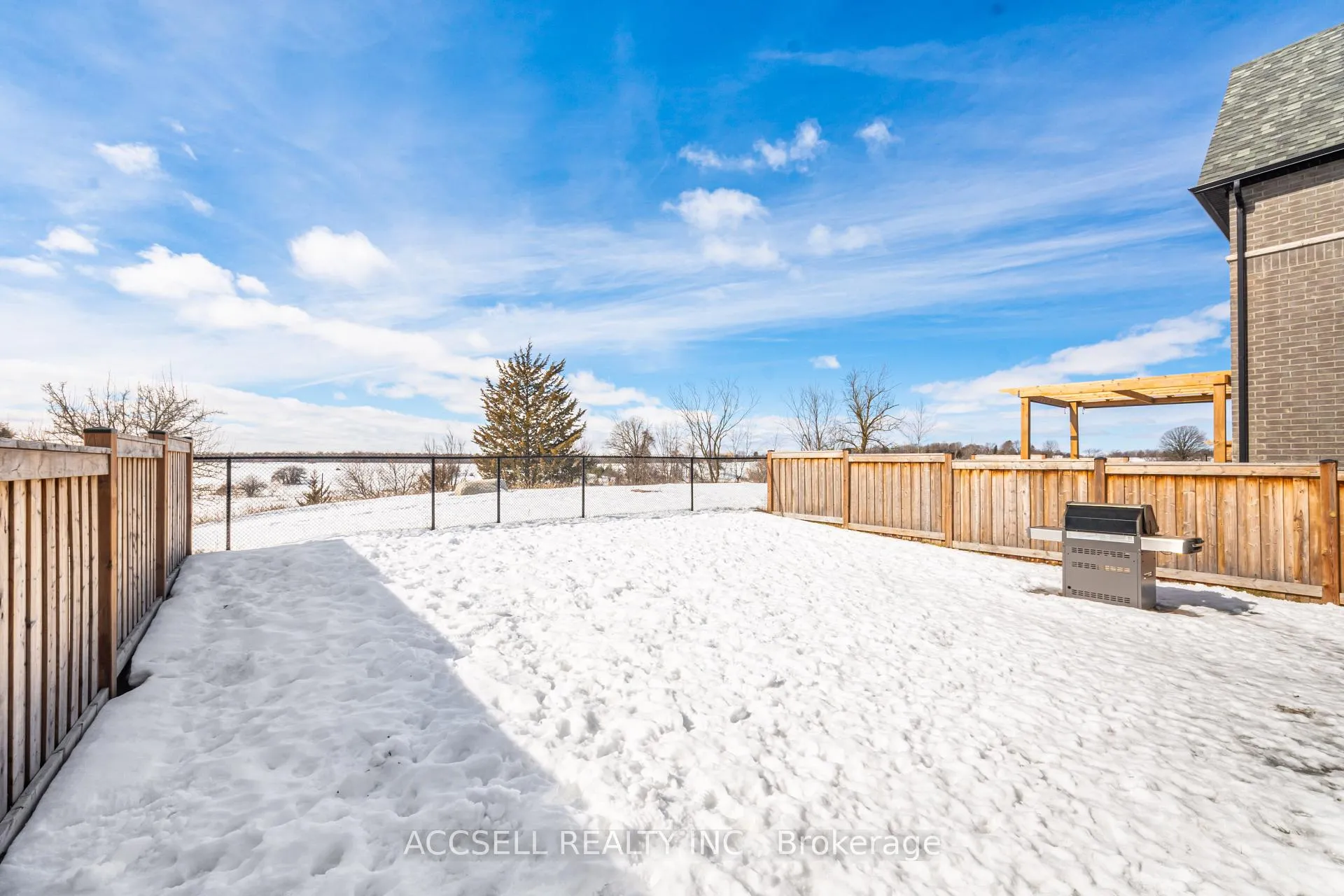 Photo 43 of 154 Strachan Trail, New Tecumseth, Rural New Tecumseth — HOMEH