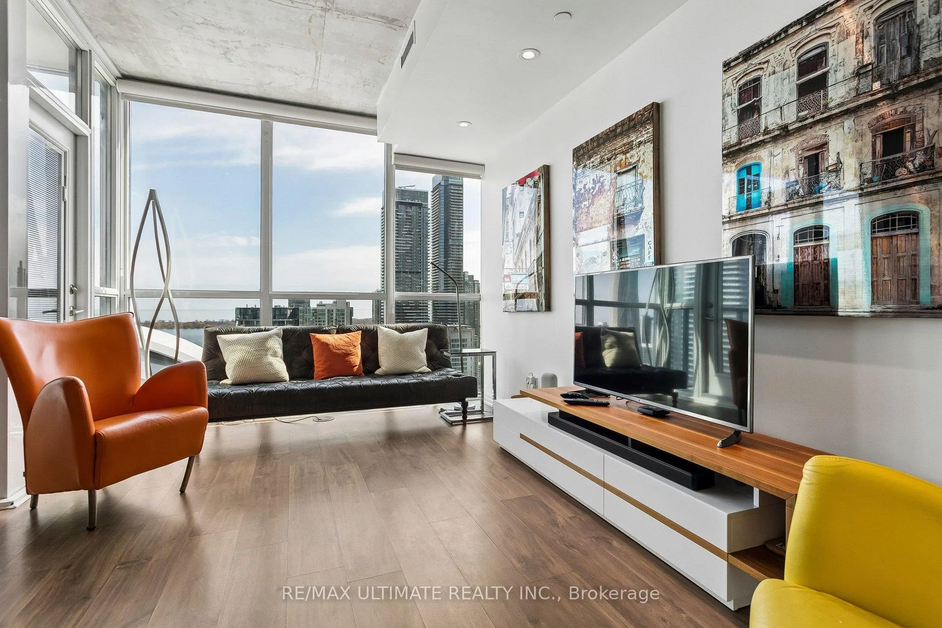 Photo 10 of Unit 3007, 88 Blue Jays Way, Toronto, Waterfront Communities — HOMEH