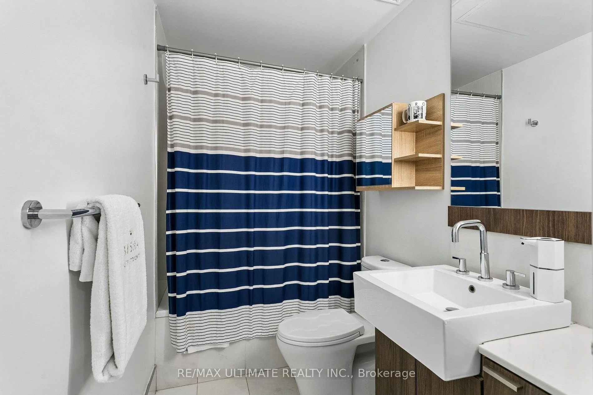 Photo 22 of Unit 3007, 88 Blue Jays Way, Toronto, Waterfront Communities — HOMEH