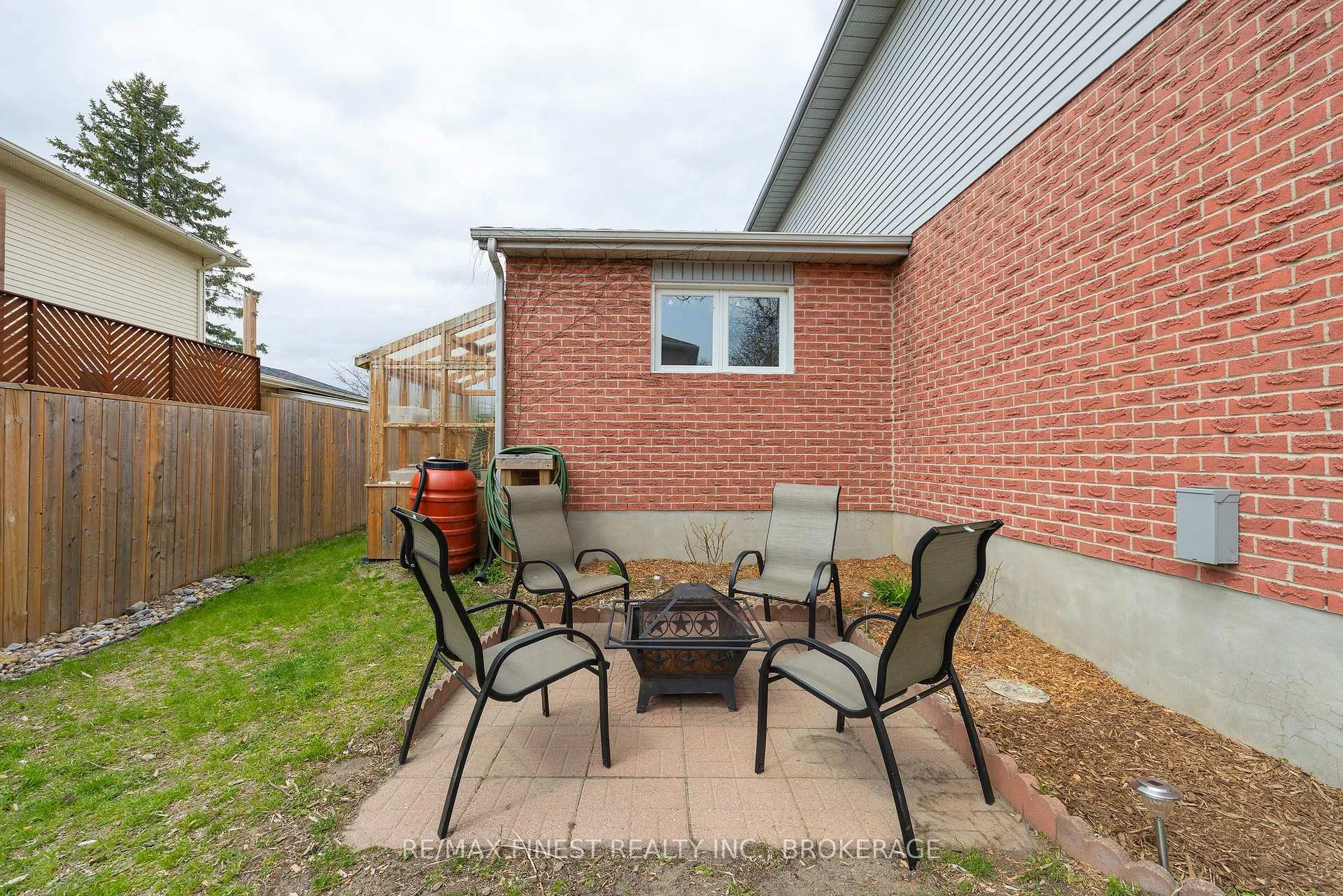 Photo 7 of 1139 Wintergreen Crescent, Kingston, City Northwest — HOMEH