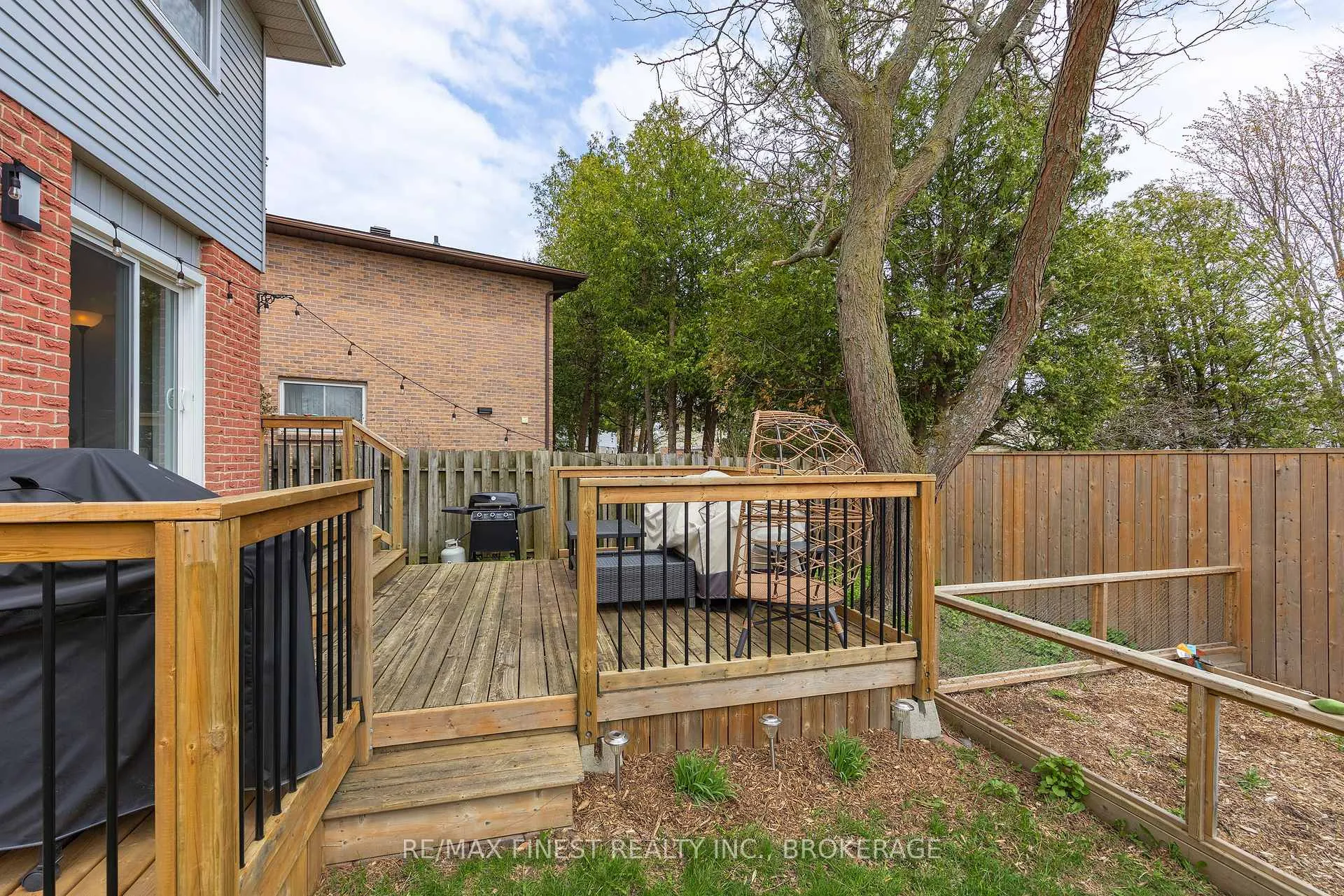 Photo 8 of 1139 Wintergreen Crescent, Kingston, City Northwest — HOMEH